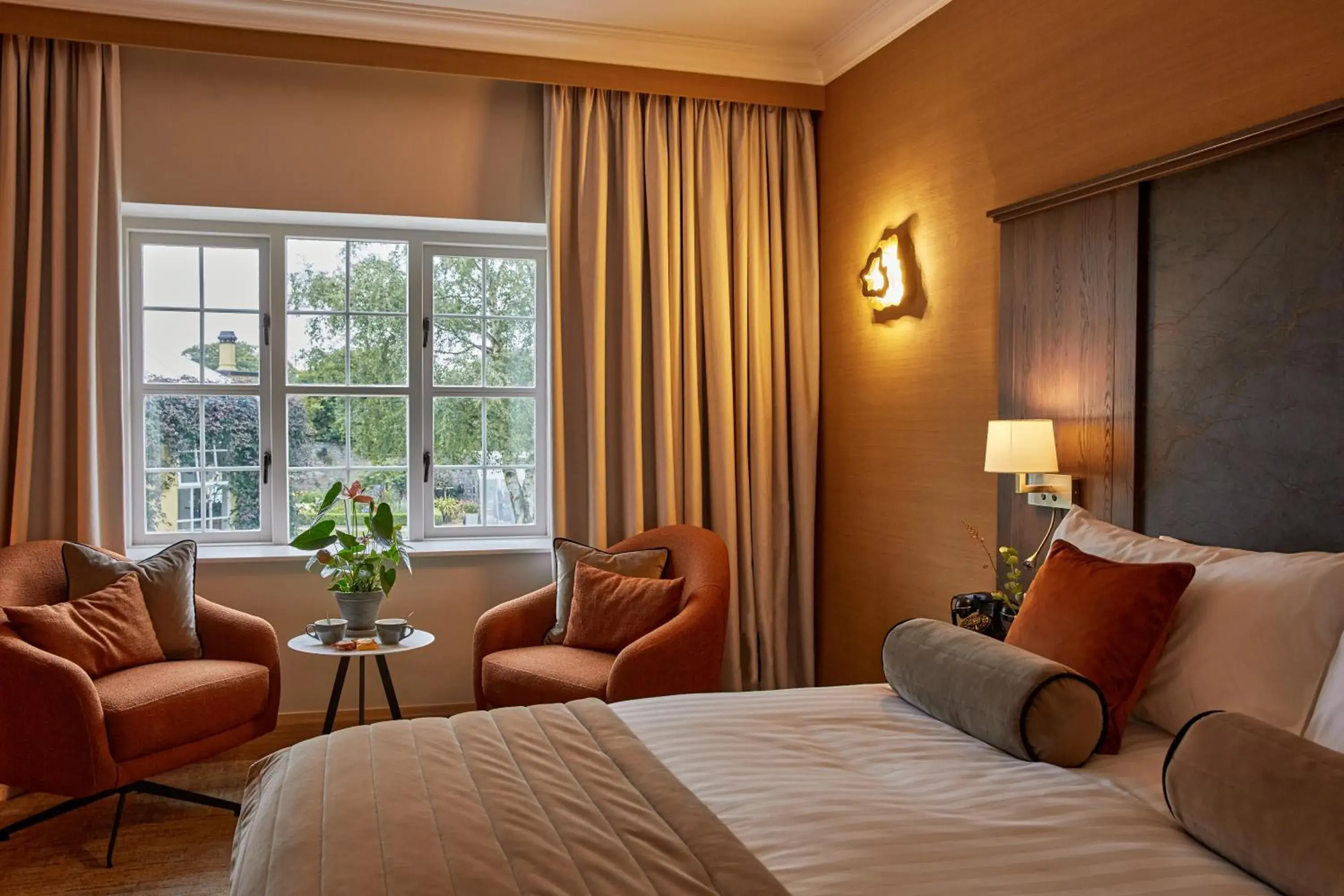 Superior King Room in County Arms Birr Superior King Room in County Arms Birr