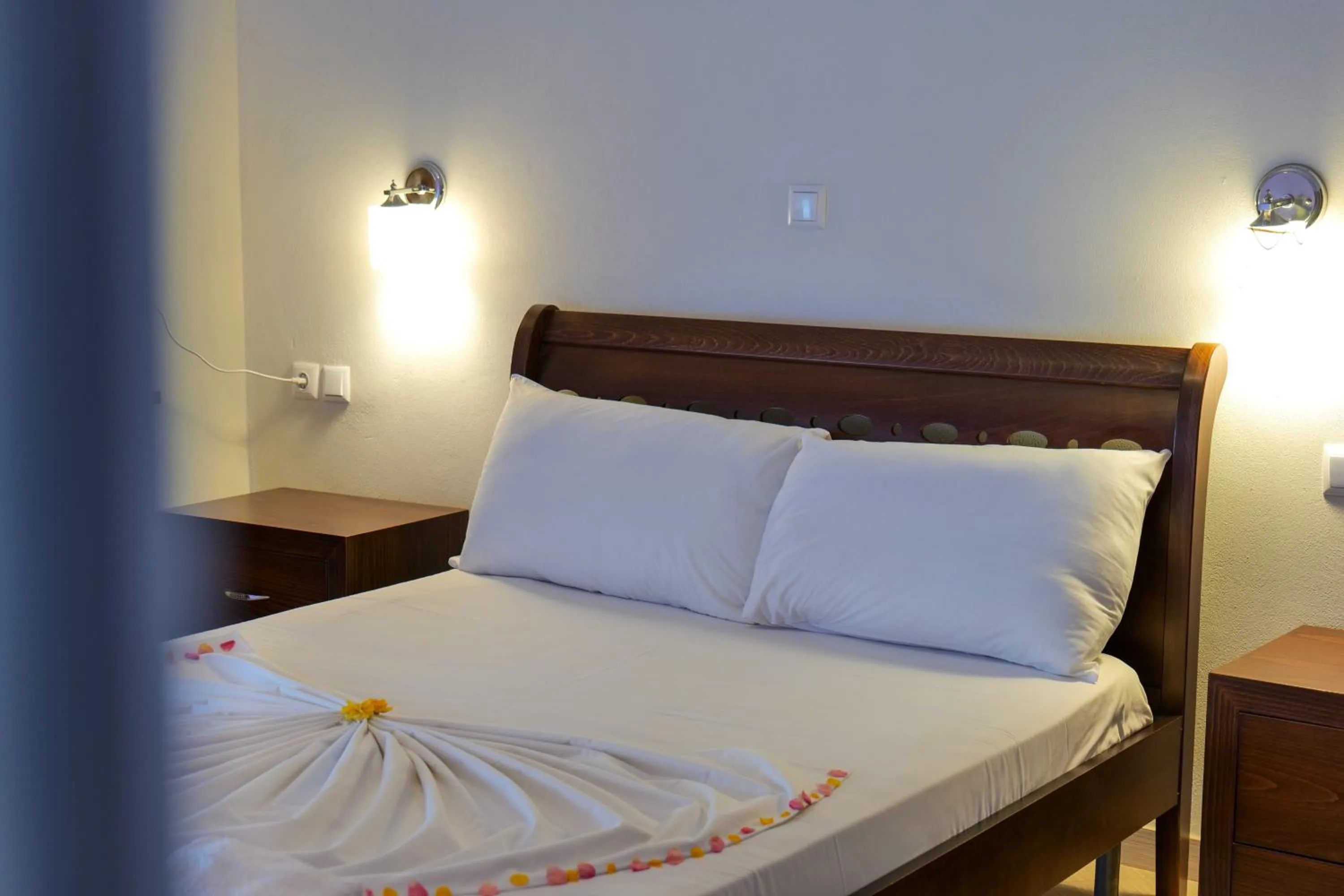 Bedroom, Bed in Hotel Chris