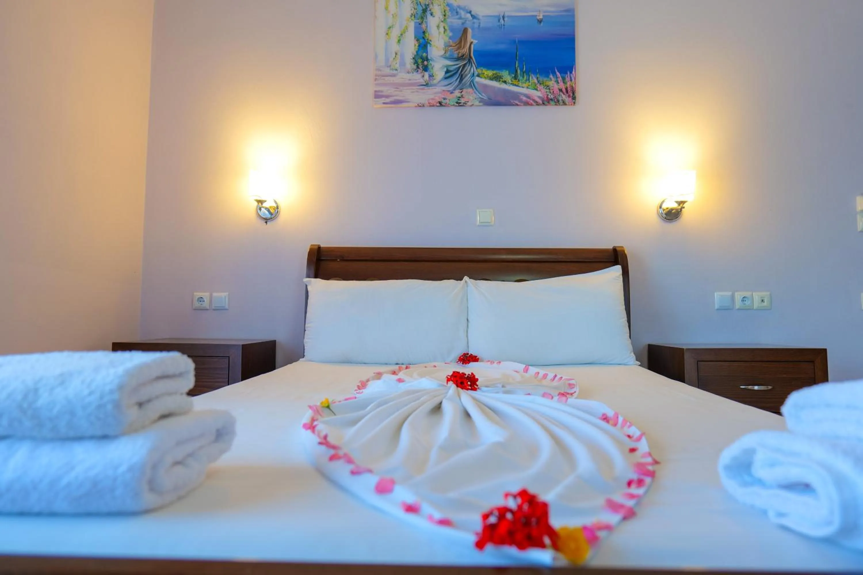 Bedroom, Bed in Hotel Chris