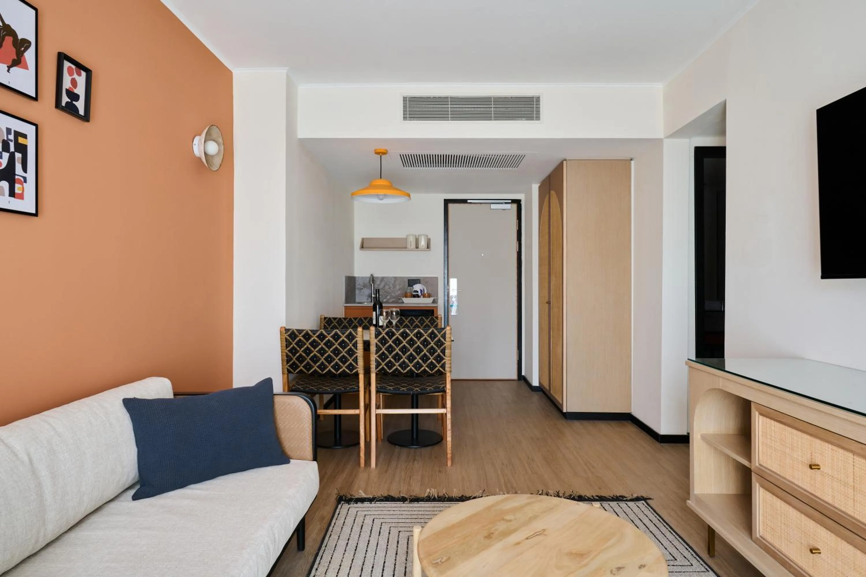 Living room in Neve Eilat Hotel By Atlas Hotels