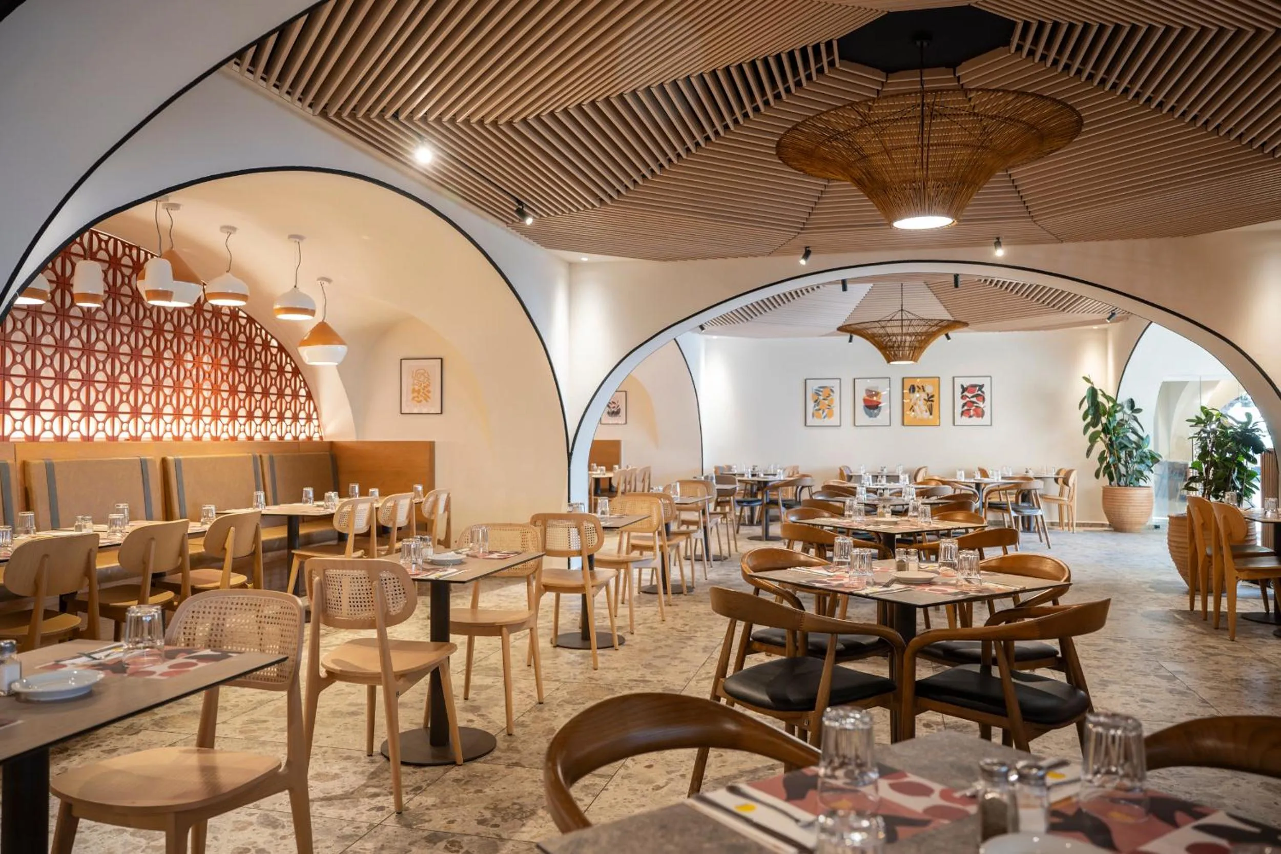 Restaurant/places to eat in Neve Eilat Hotel By Atlas Hotels