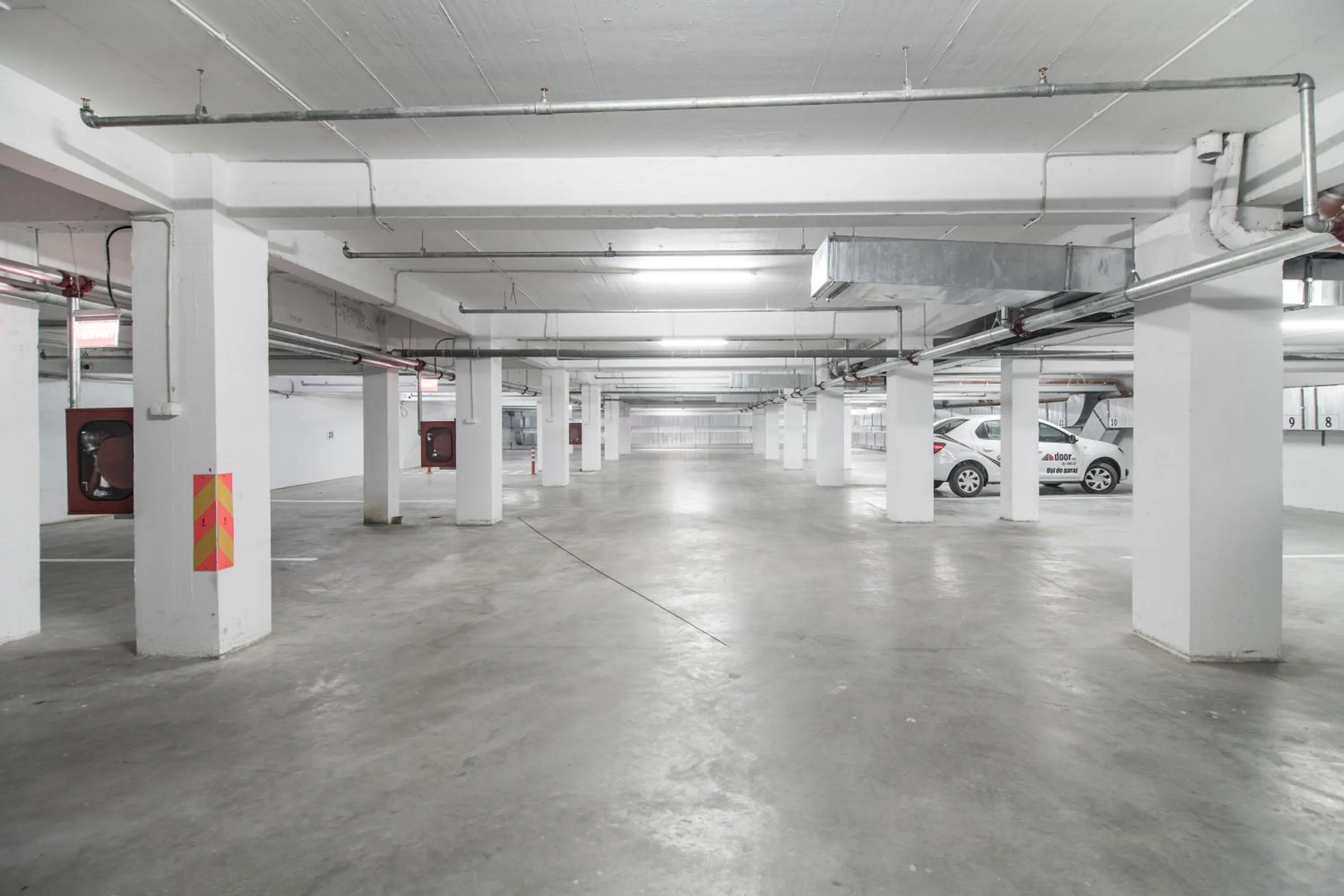 Parking in Residence iL Lago