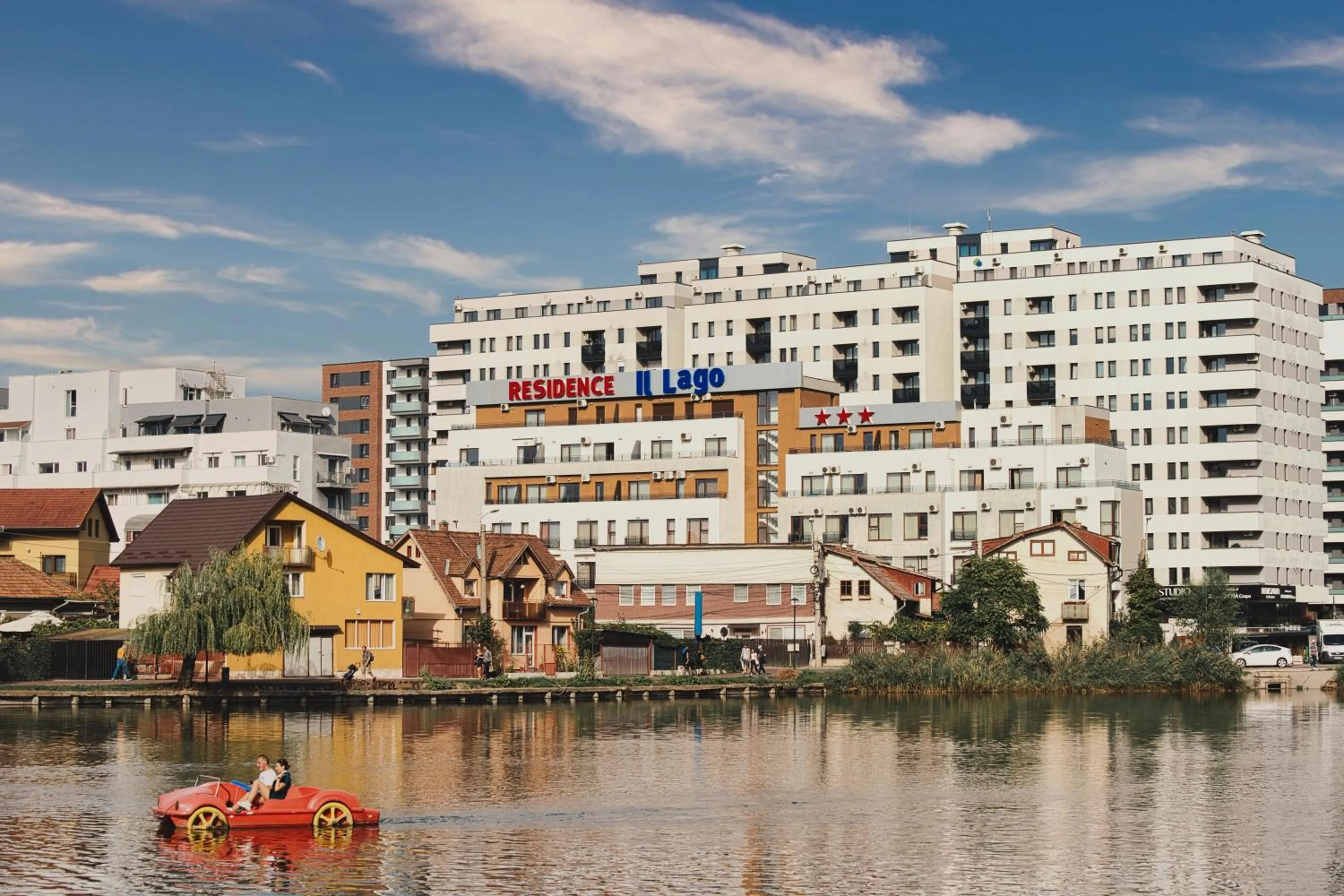 Property building in Residence iL Lago