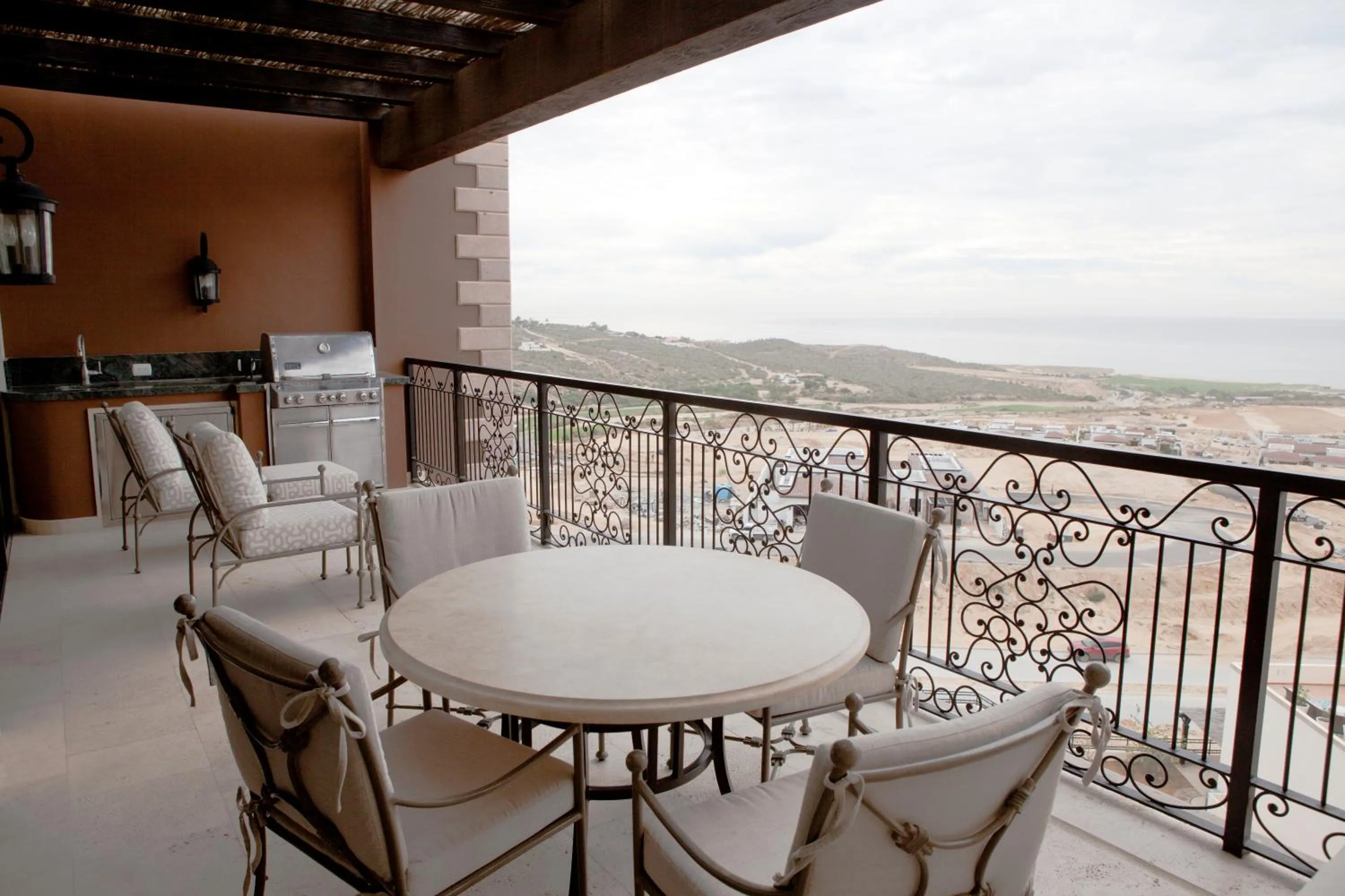 BBQ facilities in Quivira Los Cabos Condos and Homes -Vacation Rentals