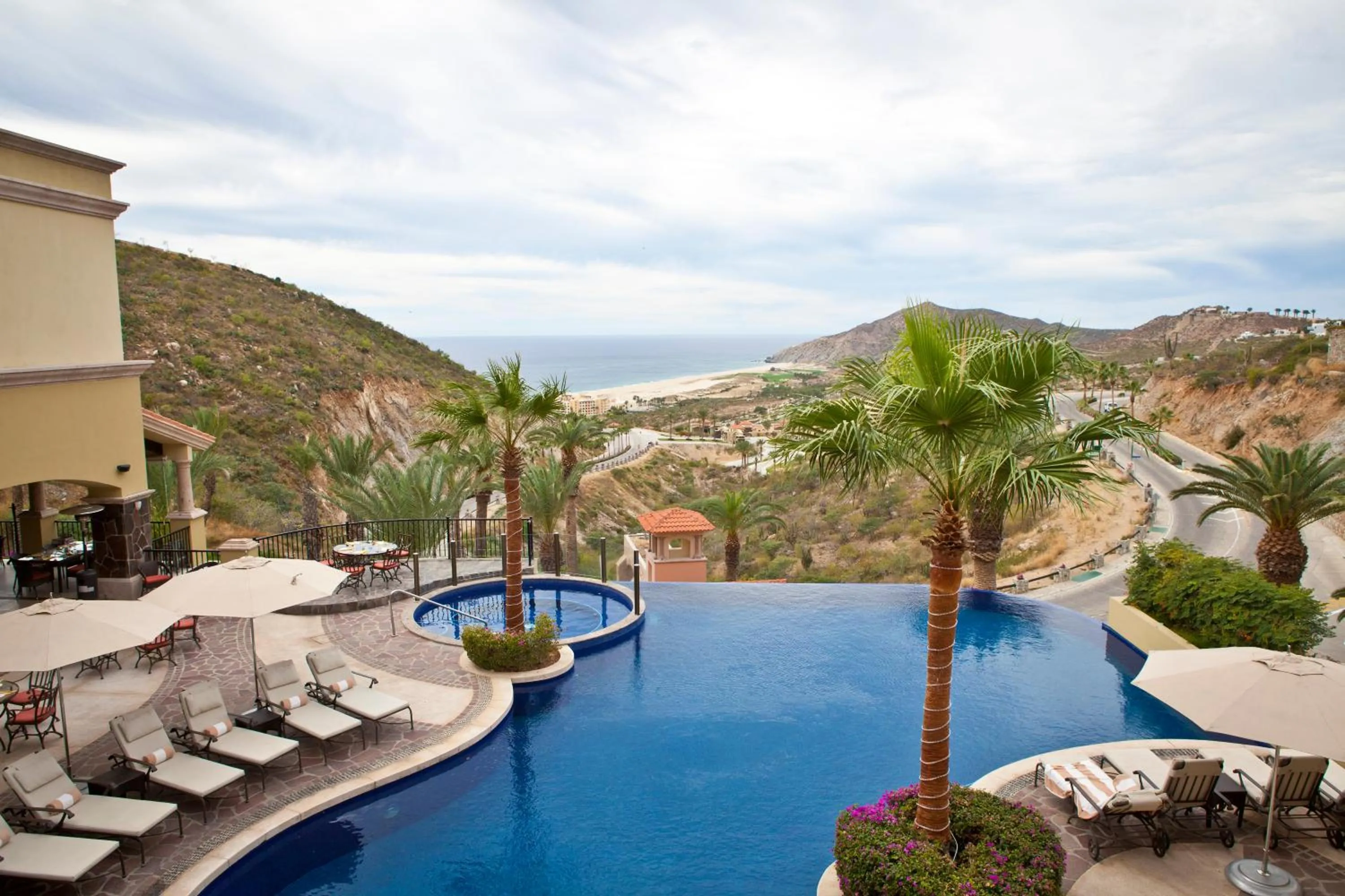 Swimming pool in Quivira Los Cabos Condos and Homes -Vacation Rentals
