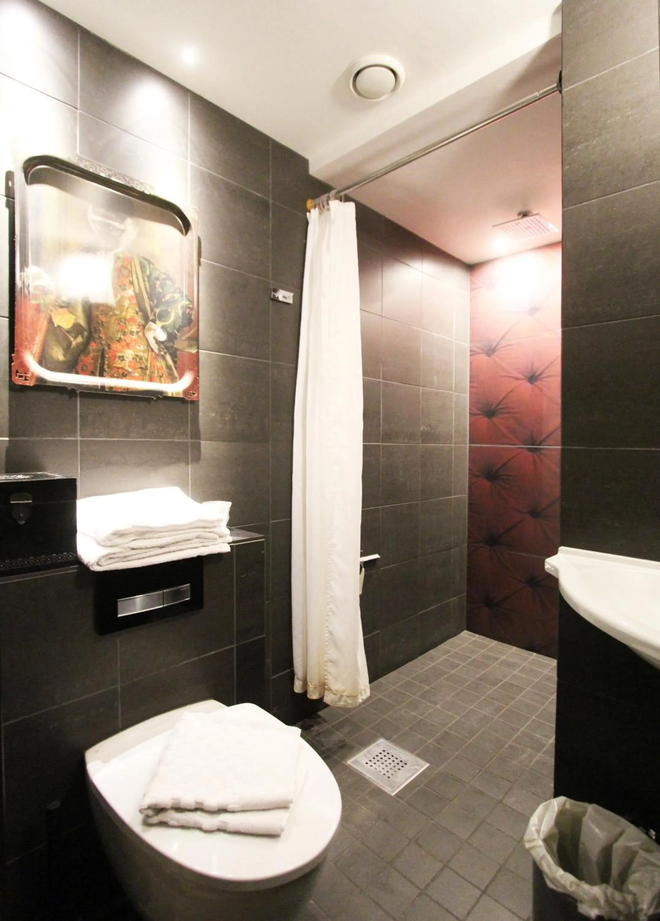 Bathroom in Skanstulls Boutique Hostel