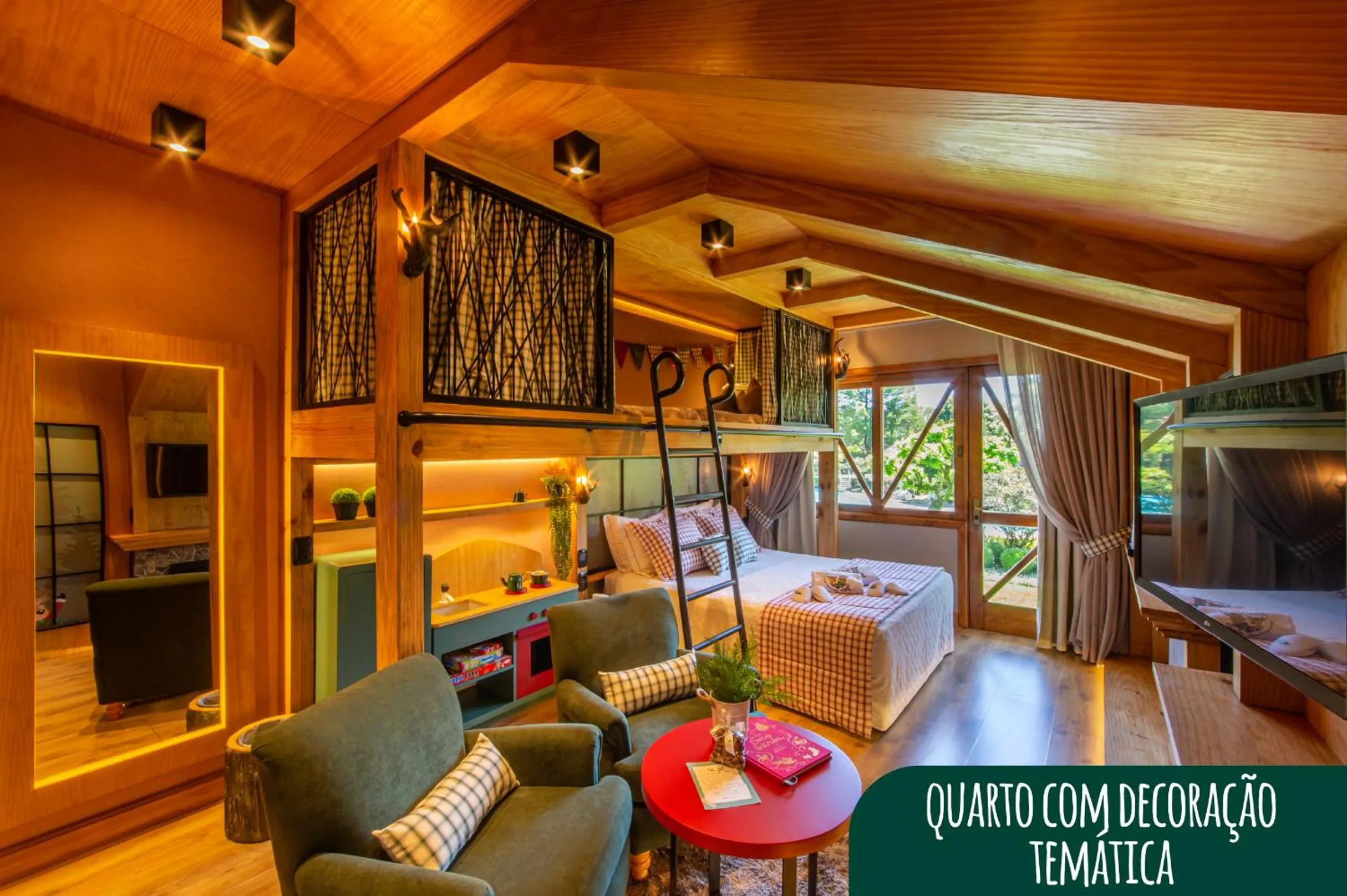 children in Hotel Alpestre