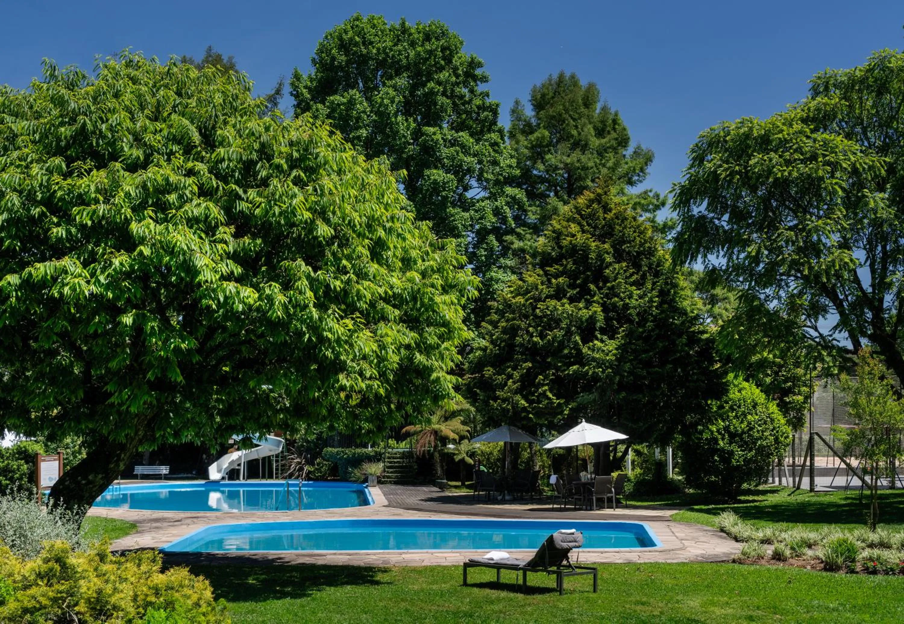 Swimming pool in Hotel Alpestre