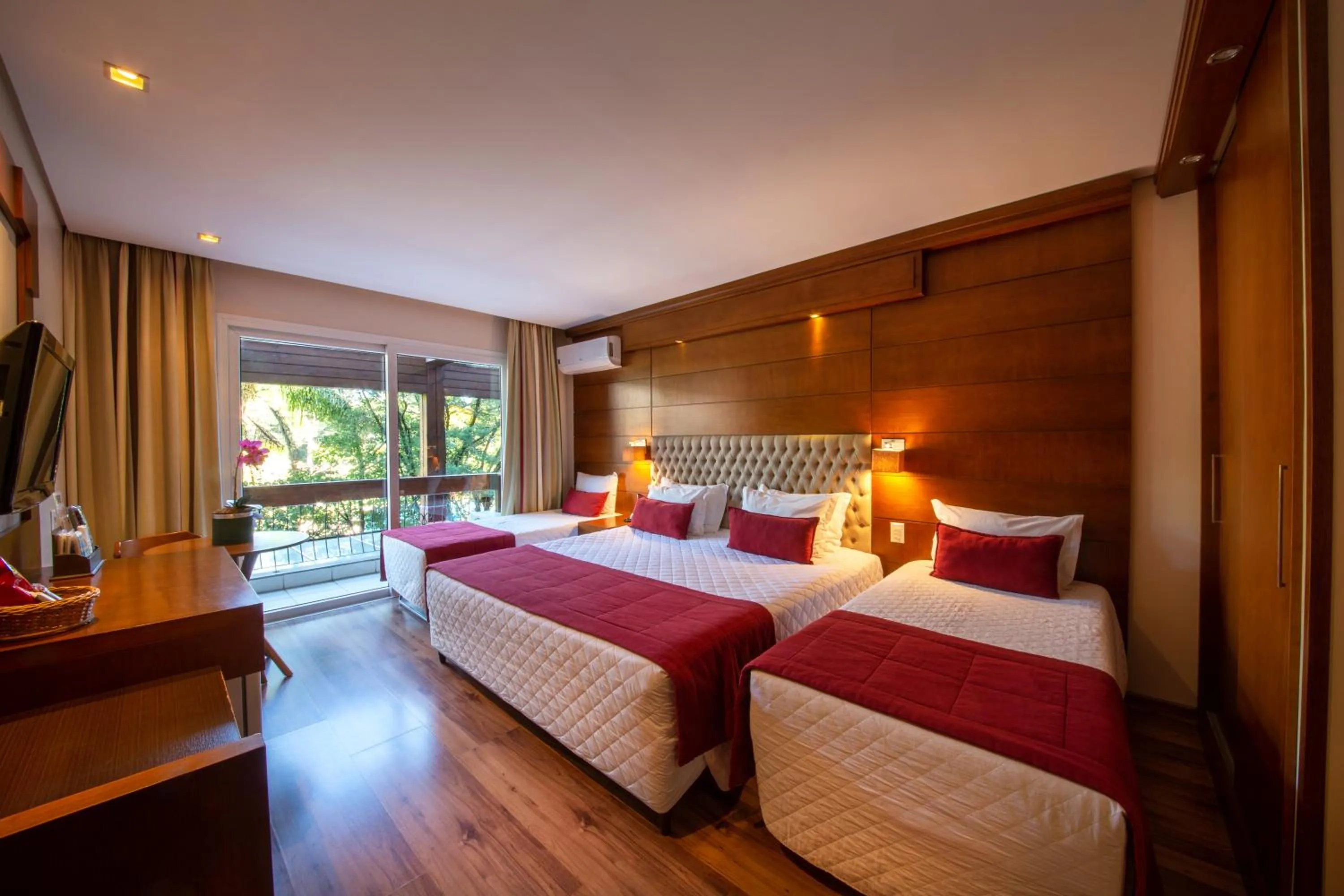 Photo of the whole room, Bed in Hotel Alpestre