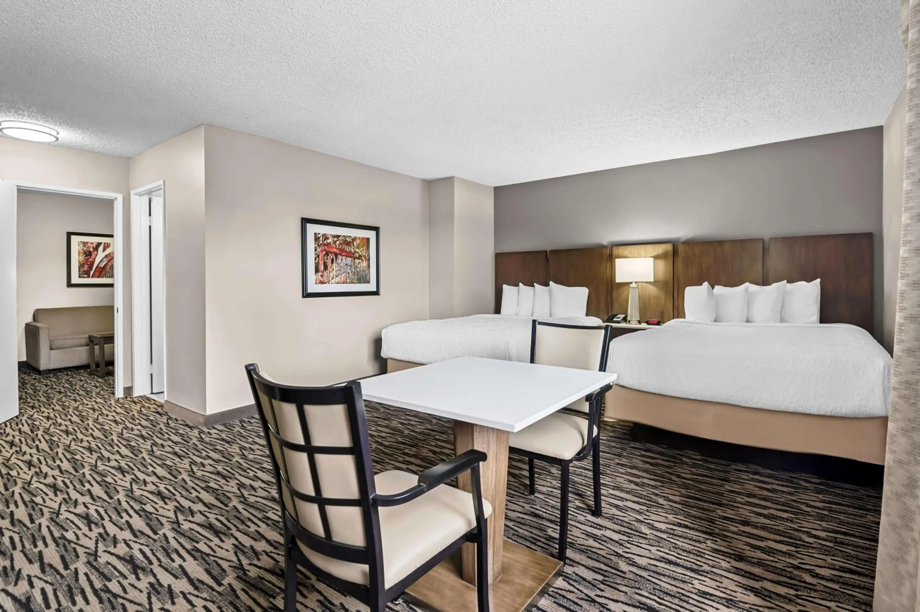 Photo of the whole room, Bed in Best Western Los Alamitos Inn & Suites