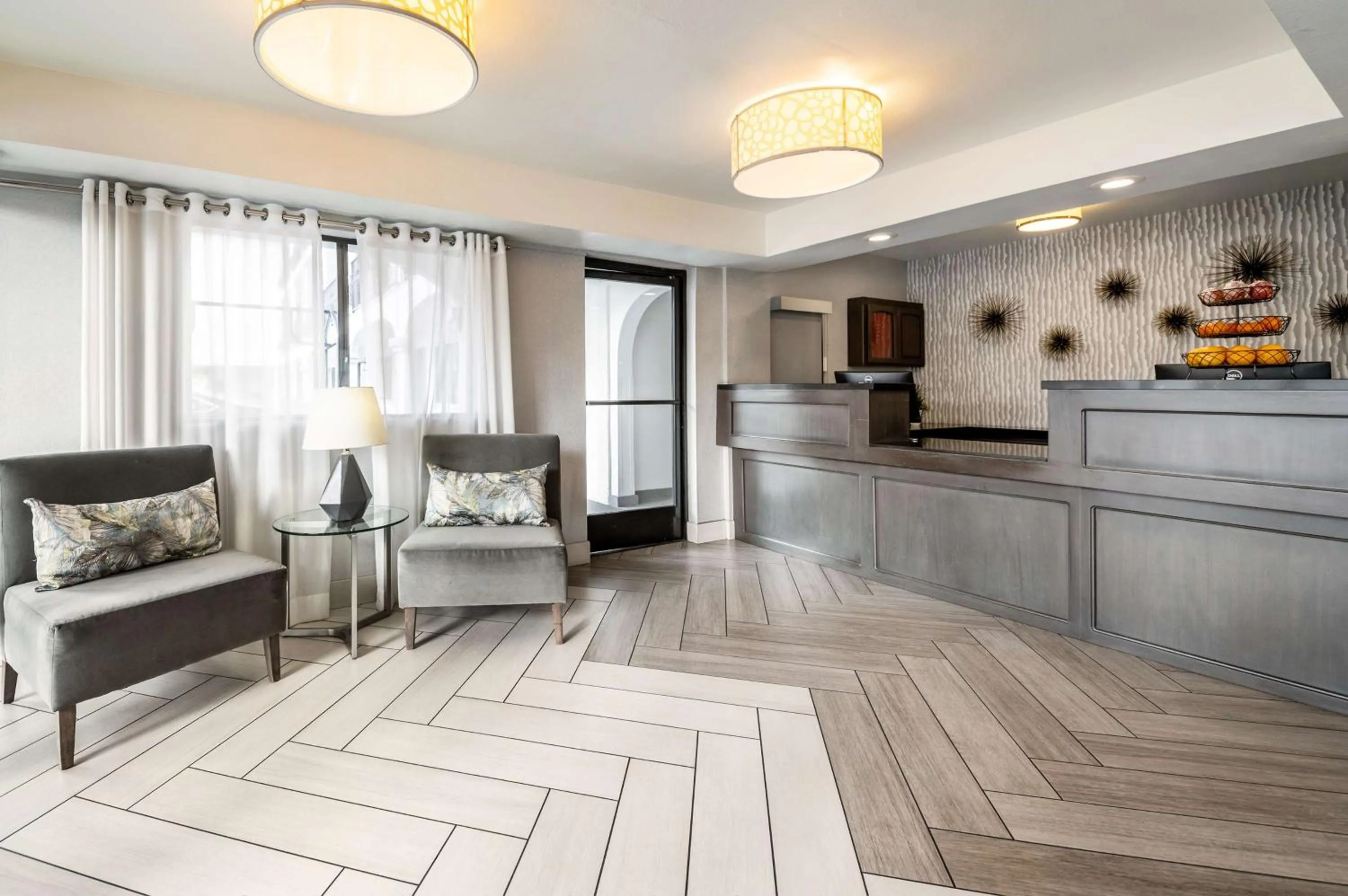 Lobby or reception in Best Western Los Alamitos Inn & Suites
