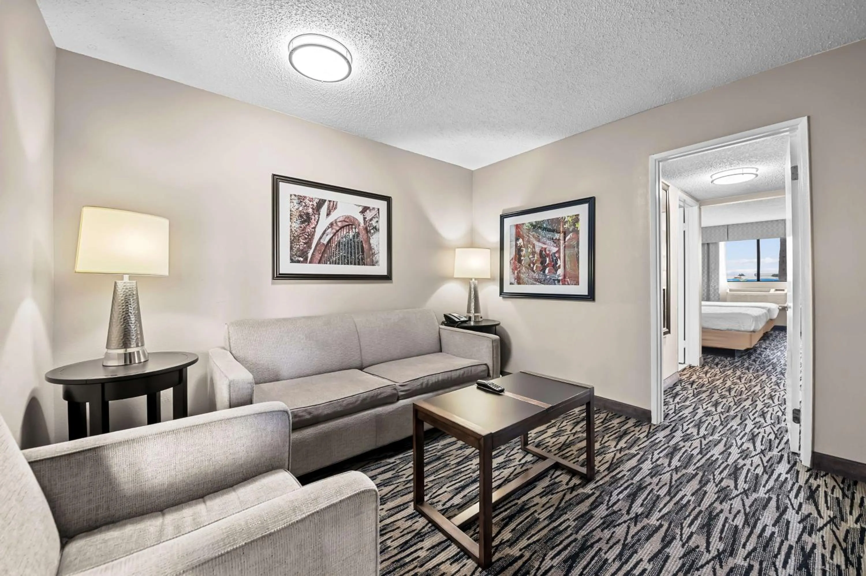 Bedroom in Best Western Los Alamitos Inn & Suites