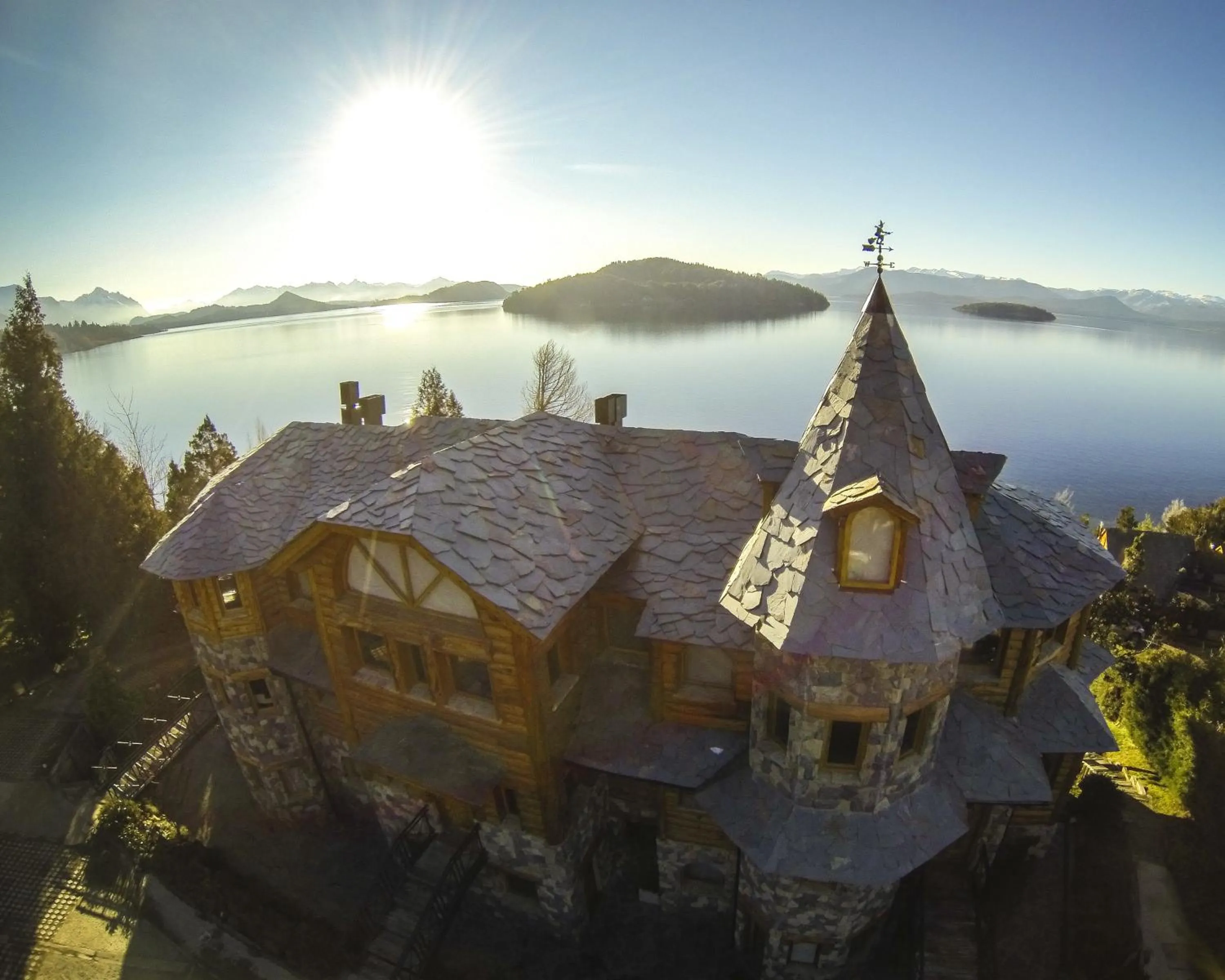 Facade/entrance in Lirolay Suites - Apart Hotel