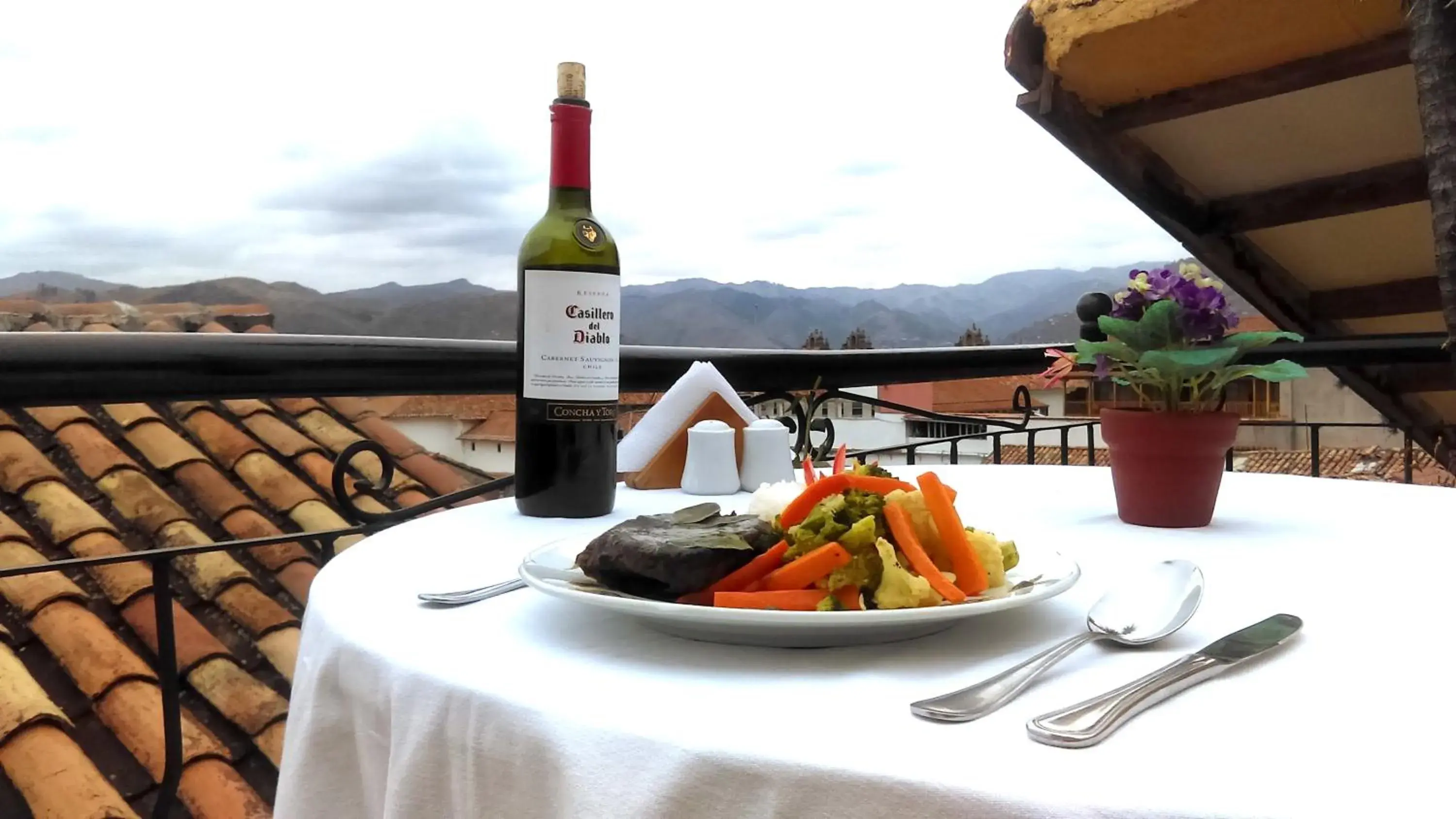 Restaurant/places to eat in Hotel & Mirador Los Apus Restaurant/places to eat in Hotel & Mirador Los Apus