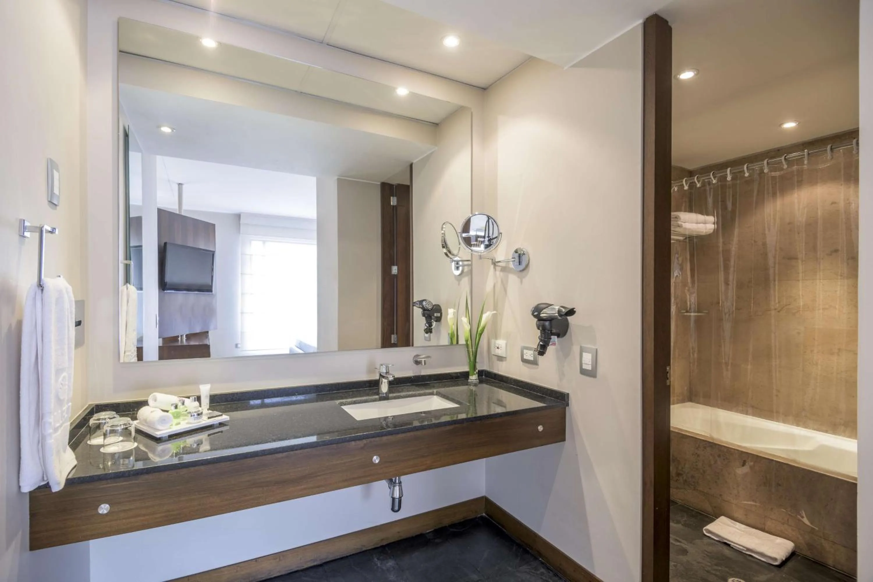 Bathroom in NH Collection Bogota Hacienda Royal