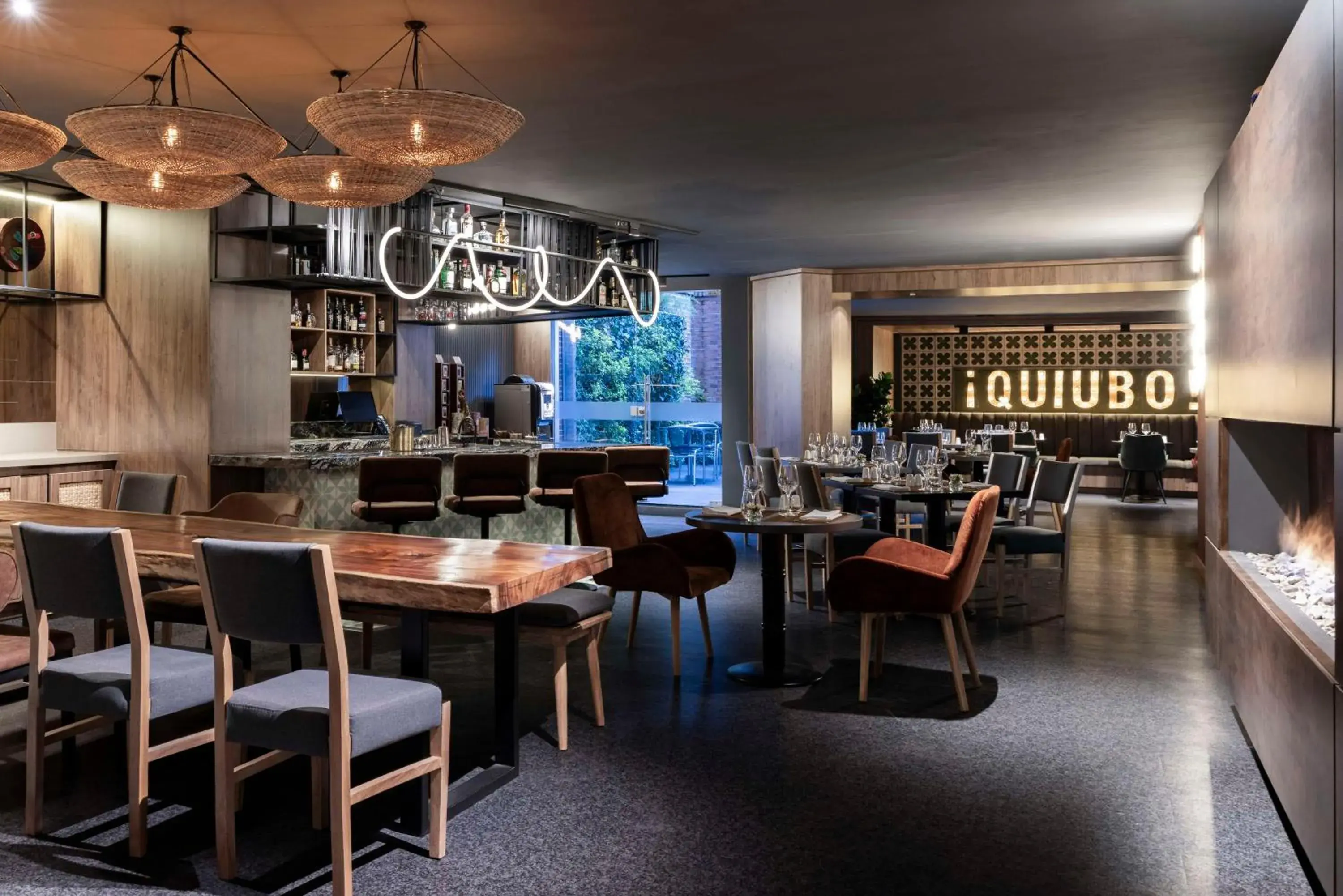 Restaurant/places to eat in Avani Royal Zona T Bogotá Hotel Restaurant/places to eat in Avani Royal Zona T Bogotá Hotel