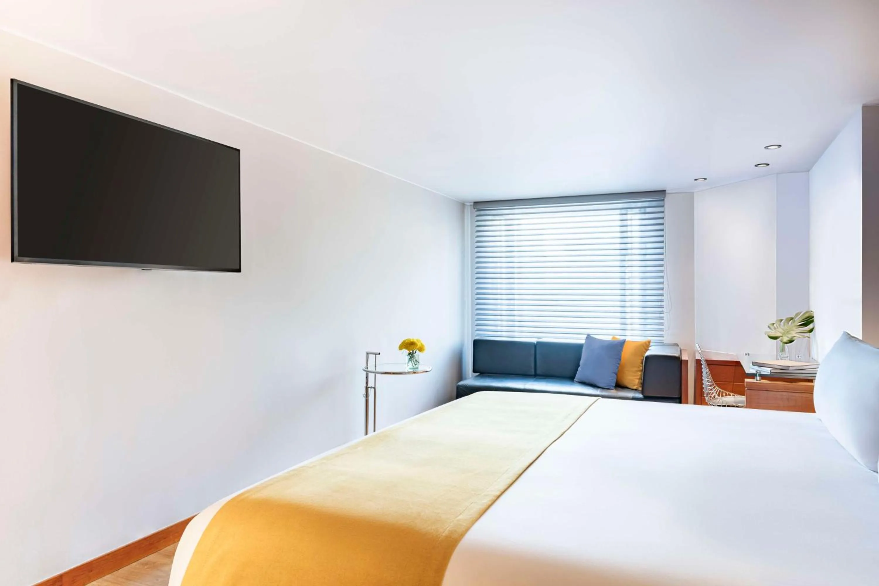 Bedroom, Bed in Avani Royal Zona T Bogotá Hotel