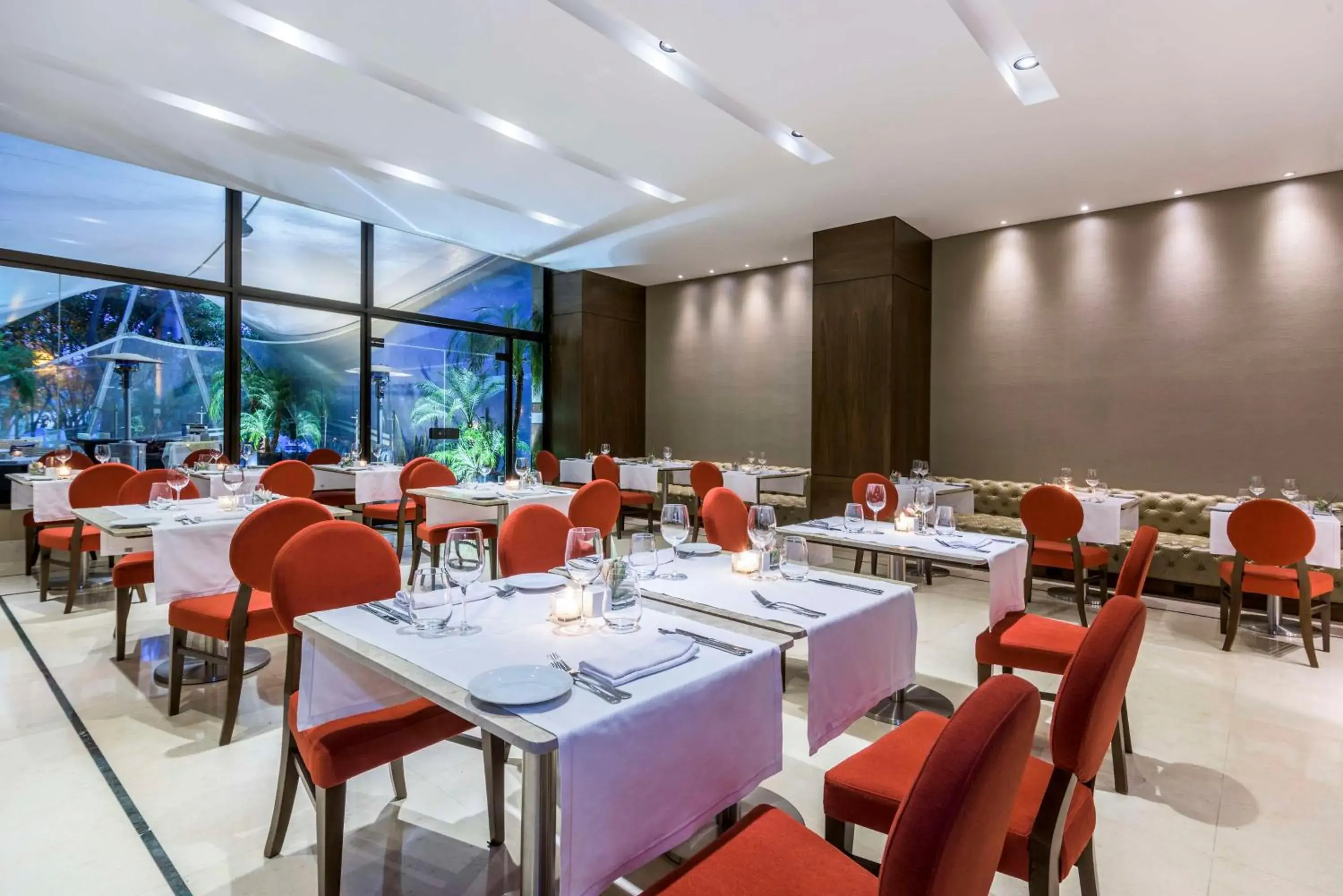 Restaurant/places to eat in NH Collection Bogotá Royal Teleport Restaurant/places to eat in NH Collection Bogotá Royal Teleport