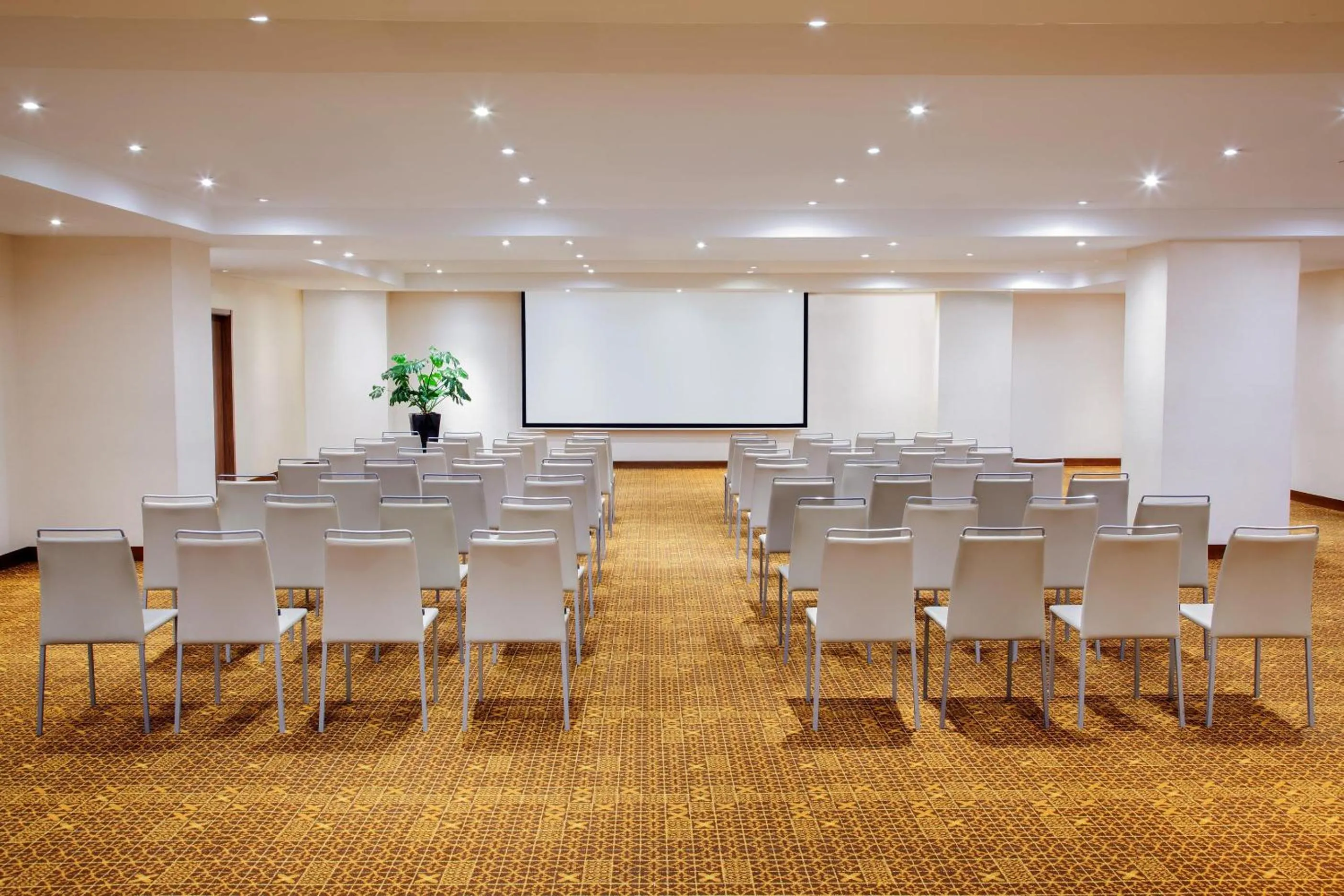 Meeting/conference room in NH Collection Bogotá Royal Teleport