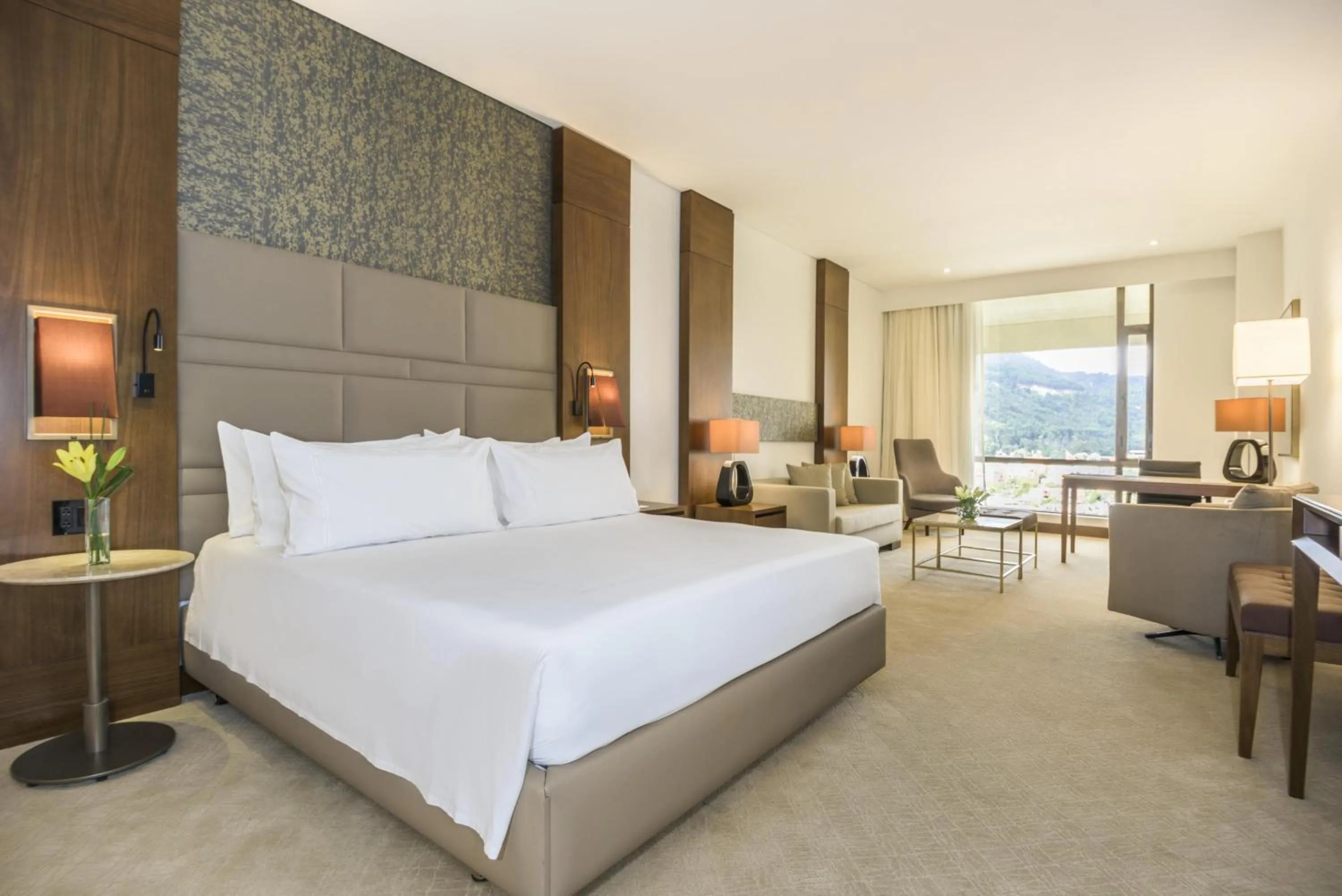 Bedroom, Bed in NH Collection Bogotá Royal Teleport