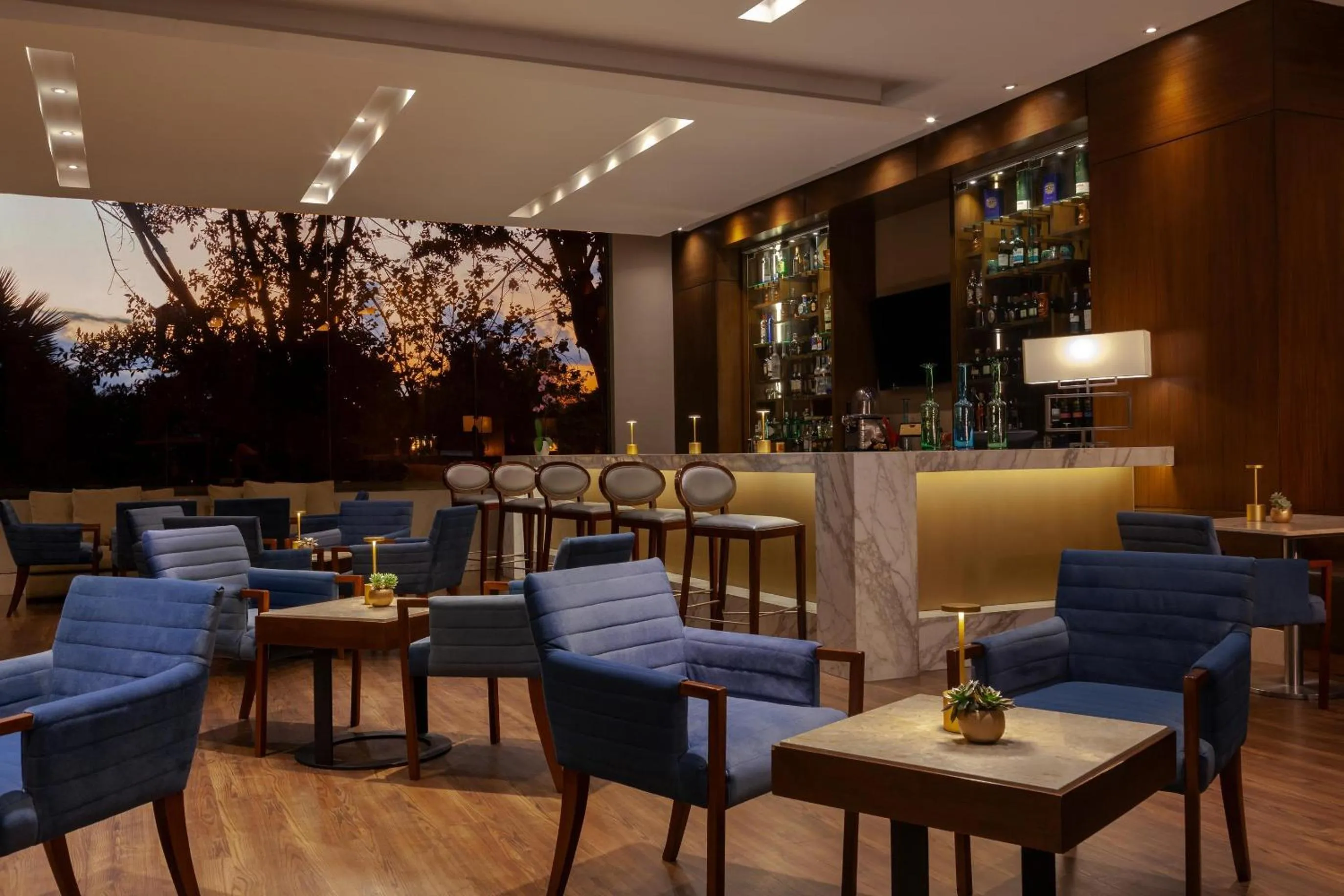 Restaurant/places to eat in NH Collection Bogotá Royal Teleport