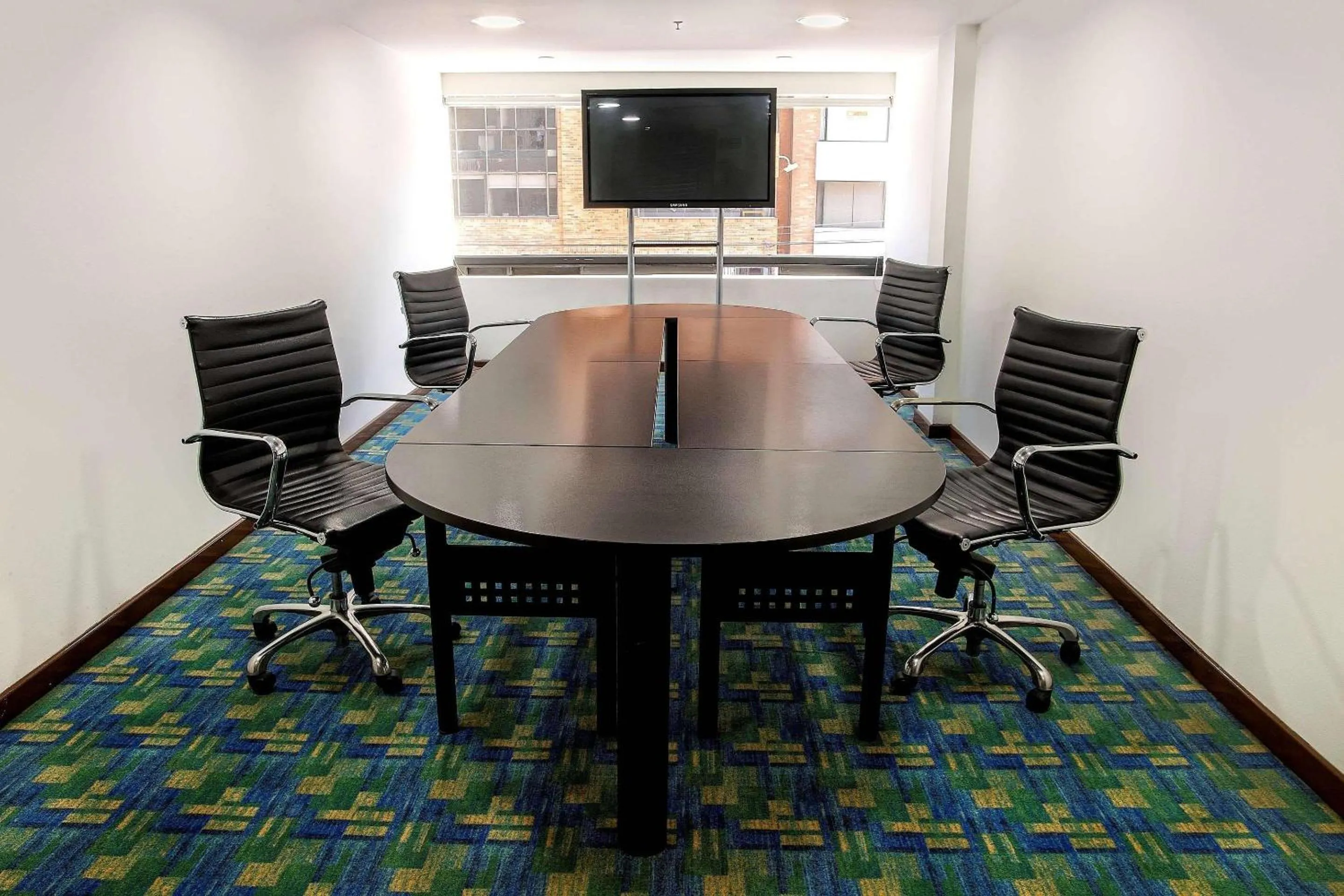 Meeting/conference room in Radisson Bogota Metrotel