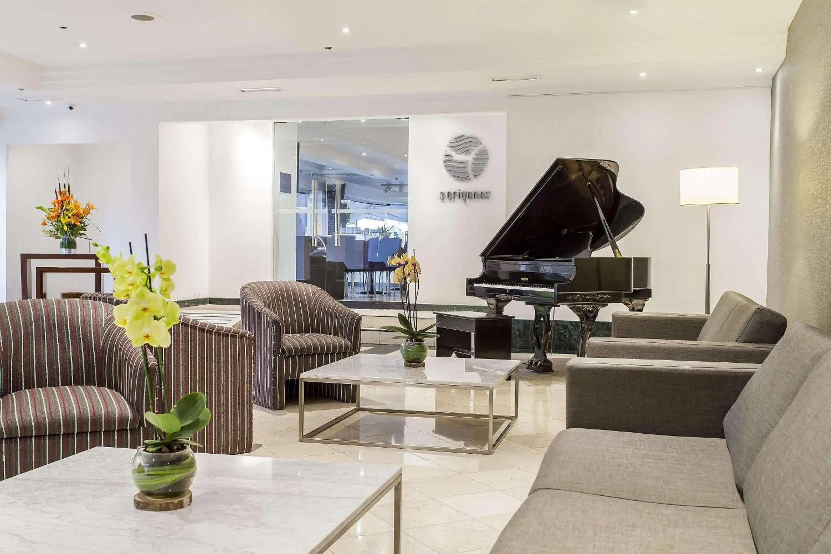 Lobby or reception in Radisson Bogota Metrotel Lobby or reception in Radisson Bogota Metrotel