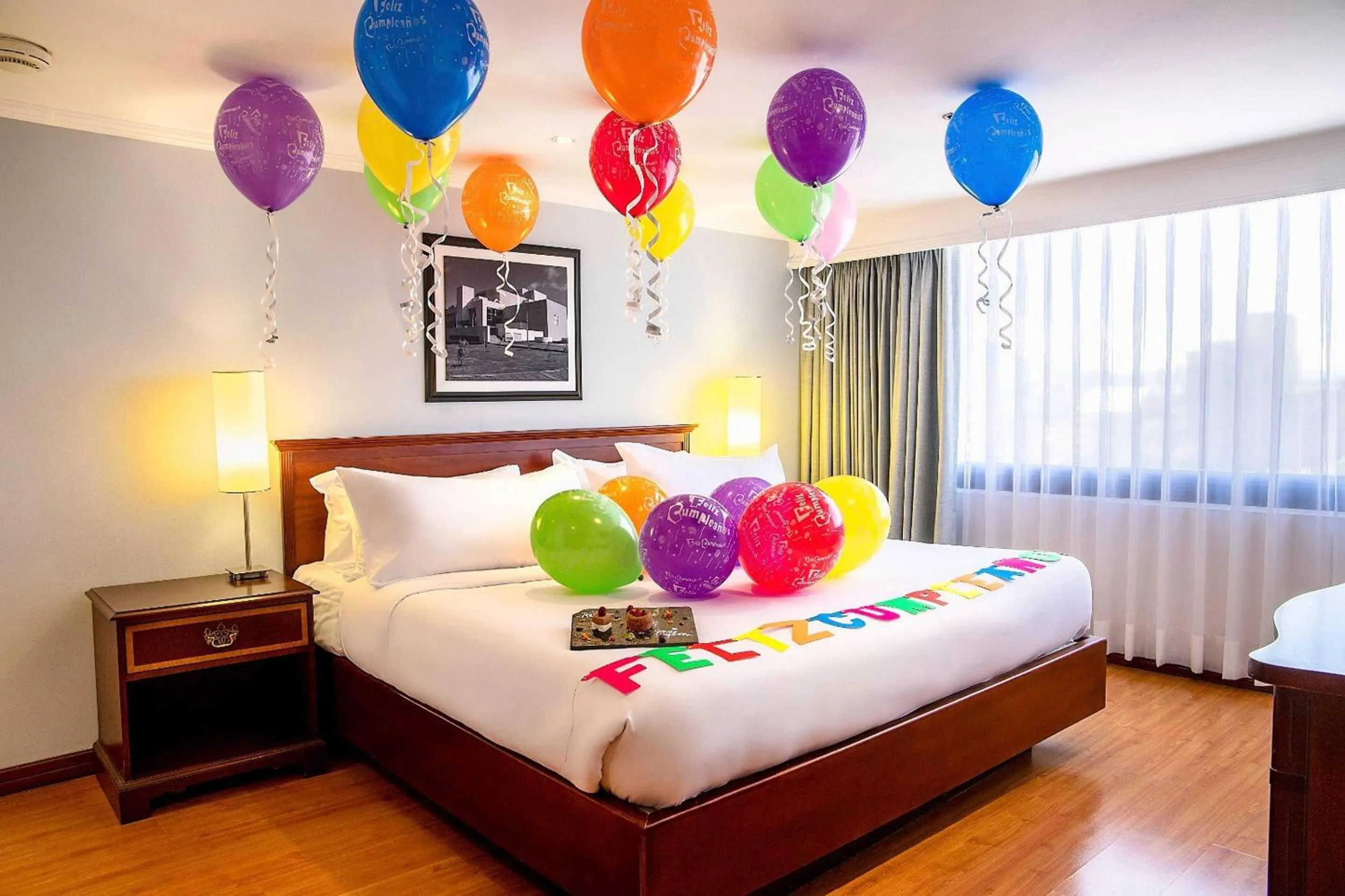 Bedroom, Bed in Radisson Bogota Metrotel