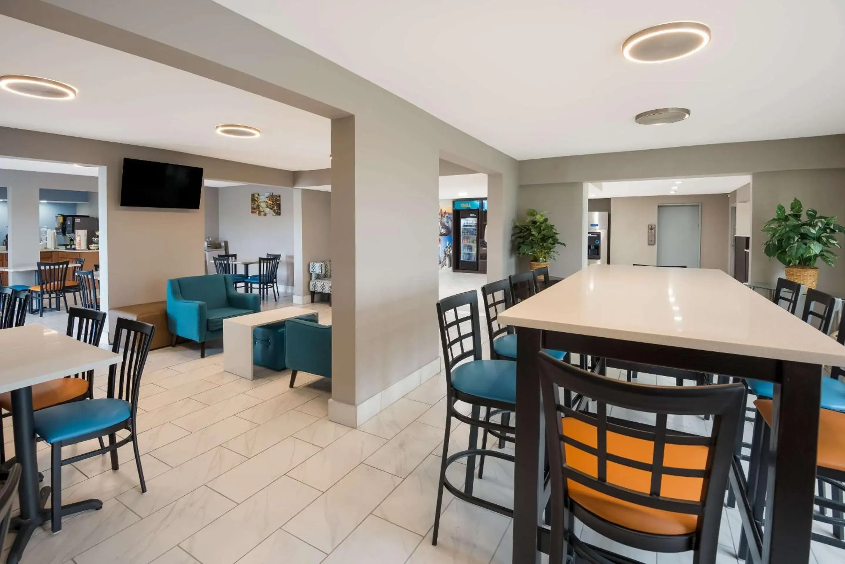 Breakfast in Clarion Pointe Indianapolis Northeast Breakfast in Clarion Pointe Indianapolis Northeast