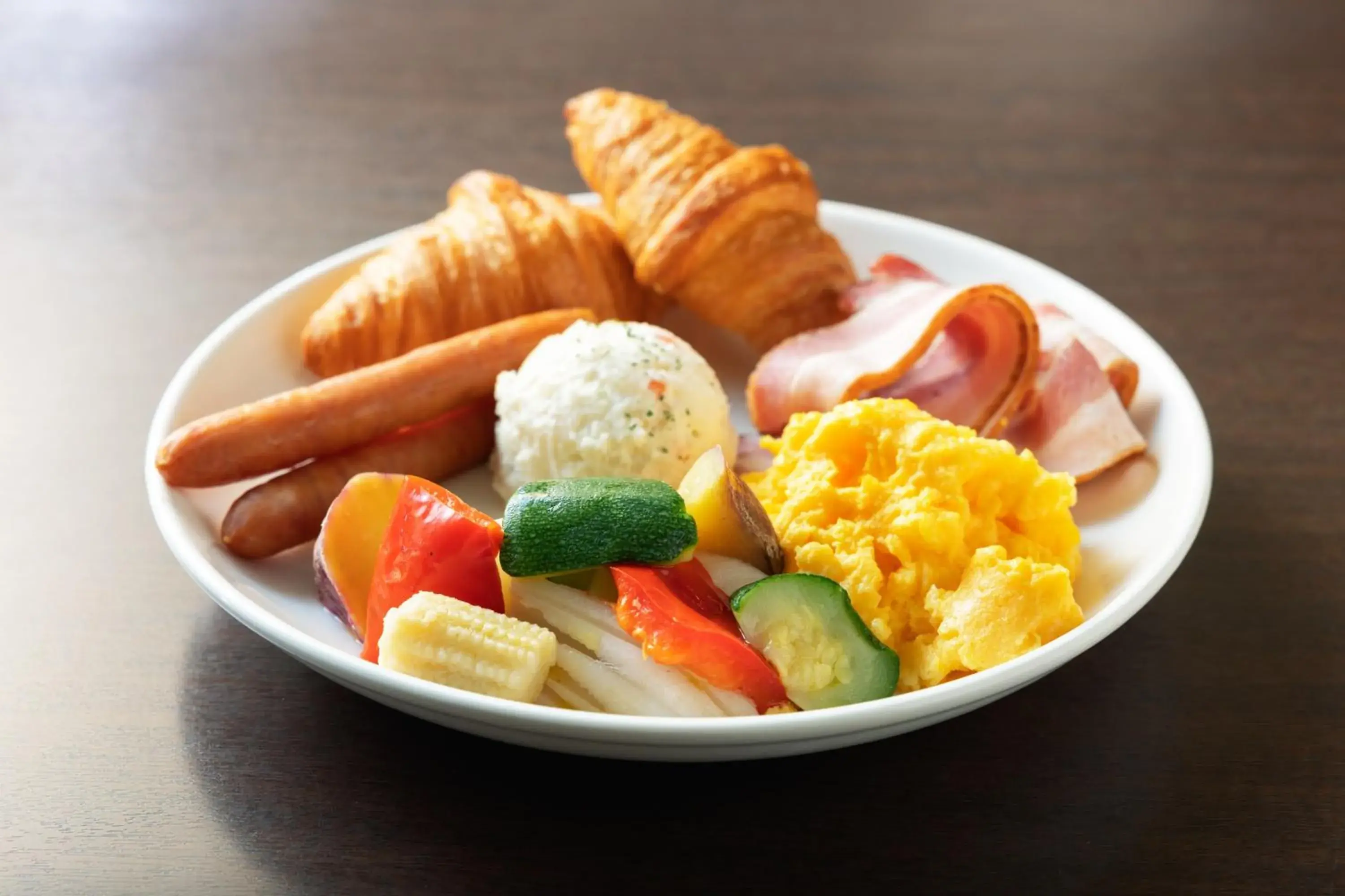 Restaurant/places to eat in the b suidobashi Restaurant/places to eat in the b suidobashi