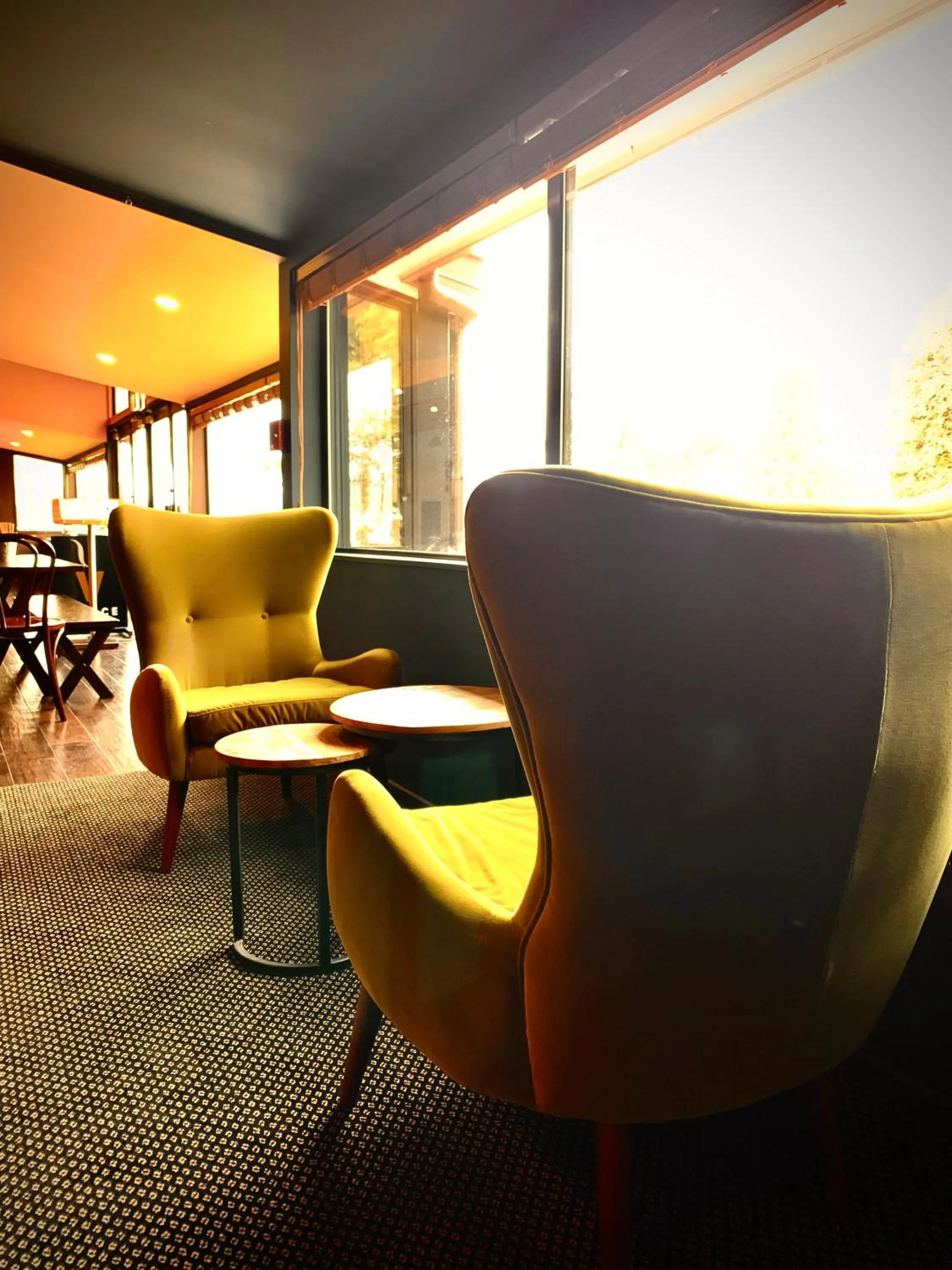 Restaurant/places to eat in The Godley Hotel