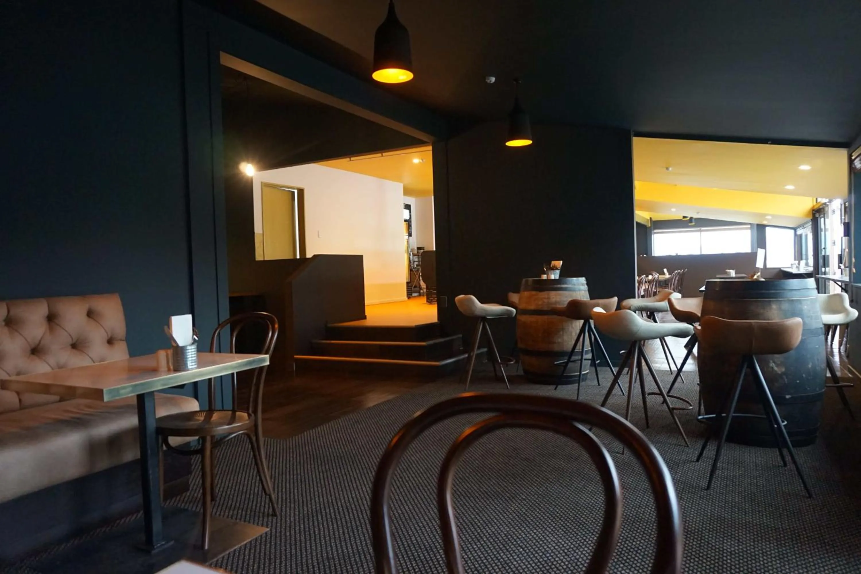 Restaurant/places to eat in The Godley Hotel