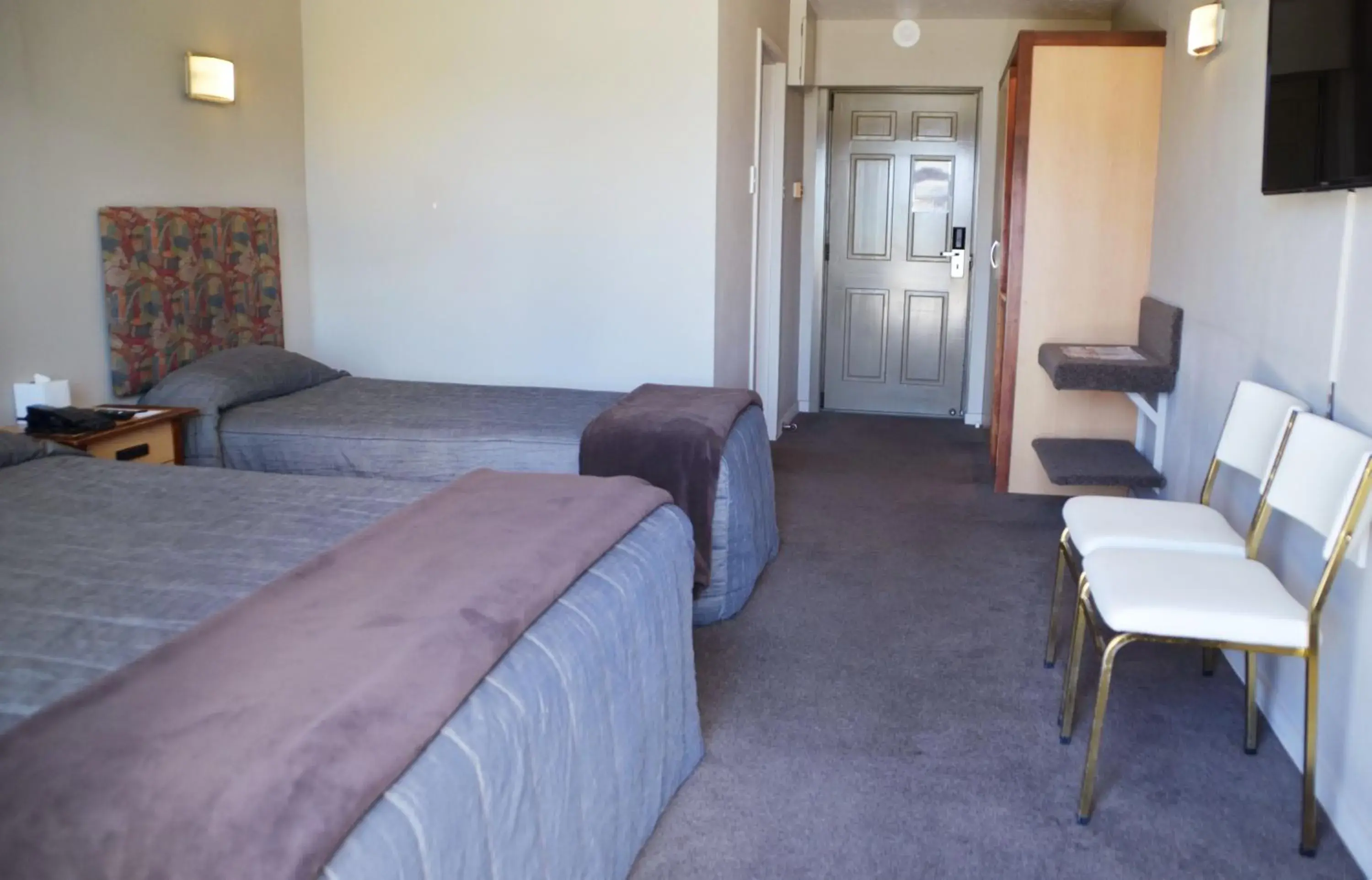 Standard Room with Lake View in The Godley Hotel Standard Room with Lake View in The Godley Hotel