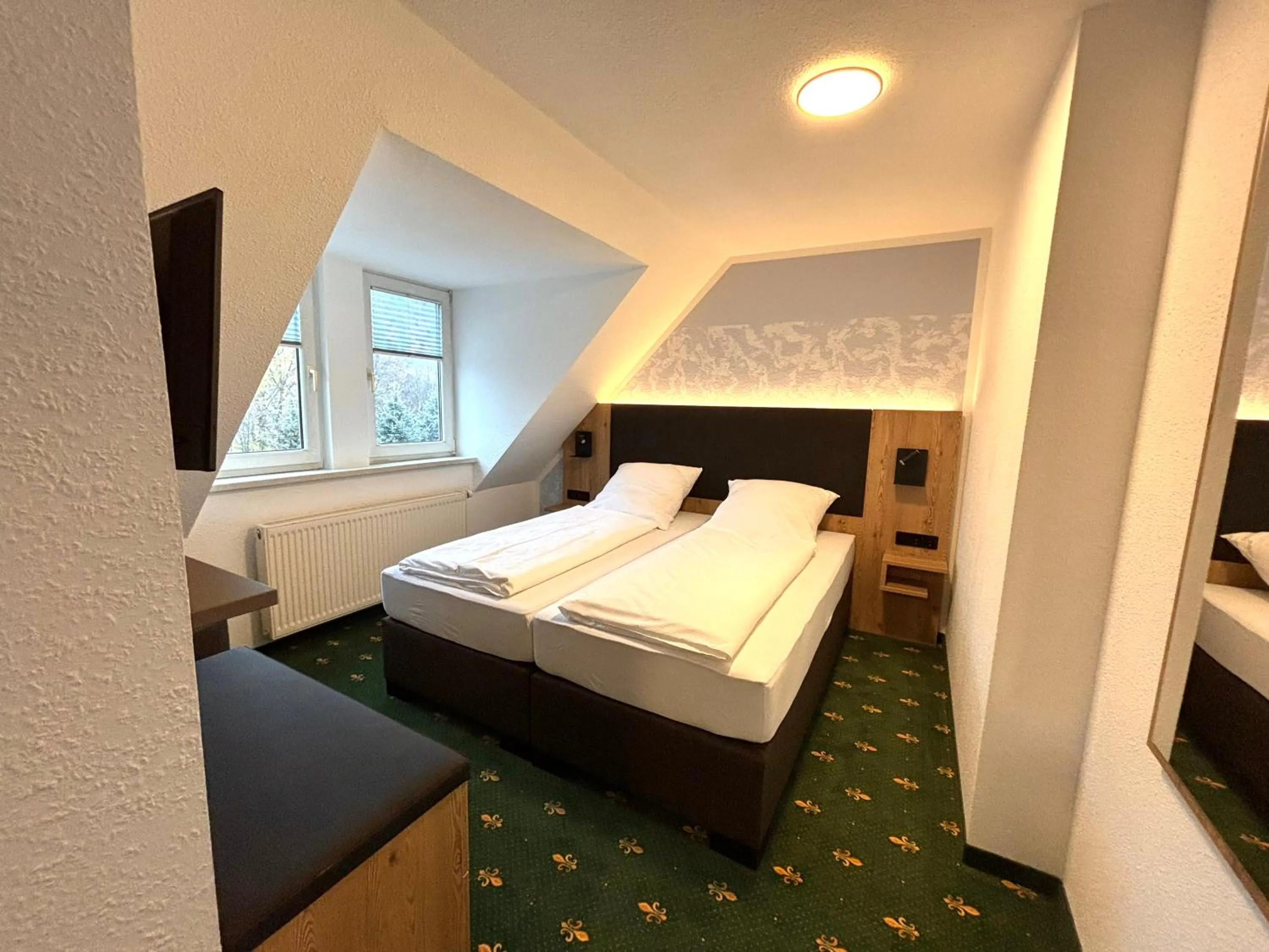 Bedroom, Bed in Hotel Gasthof zur Heinzebank