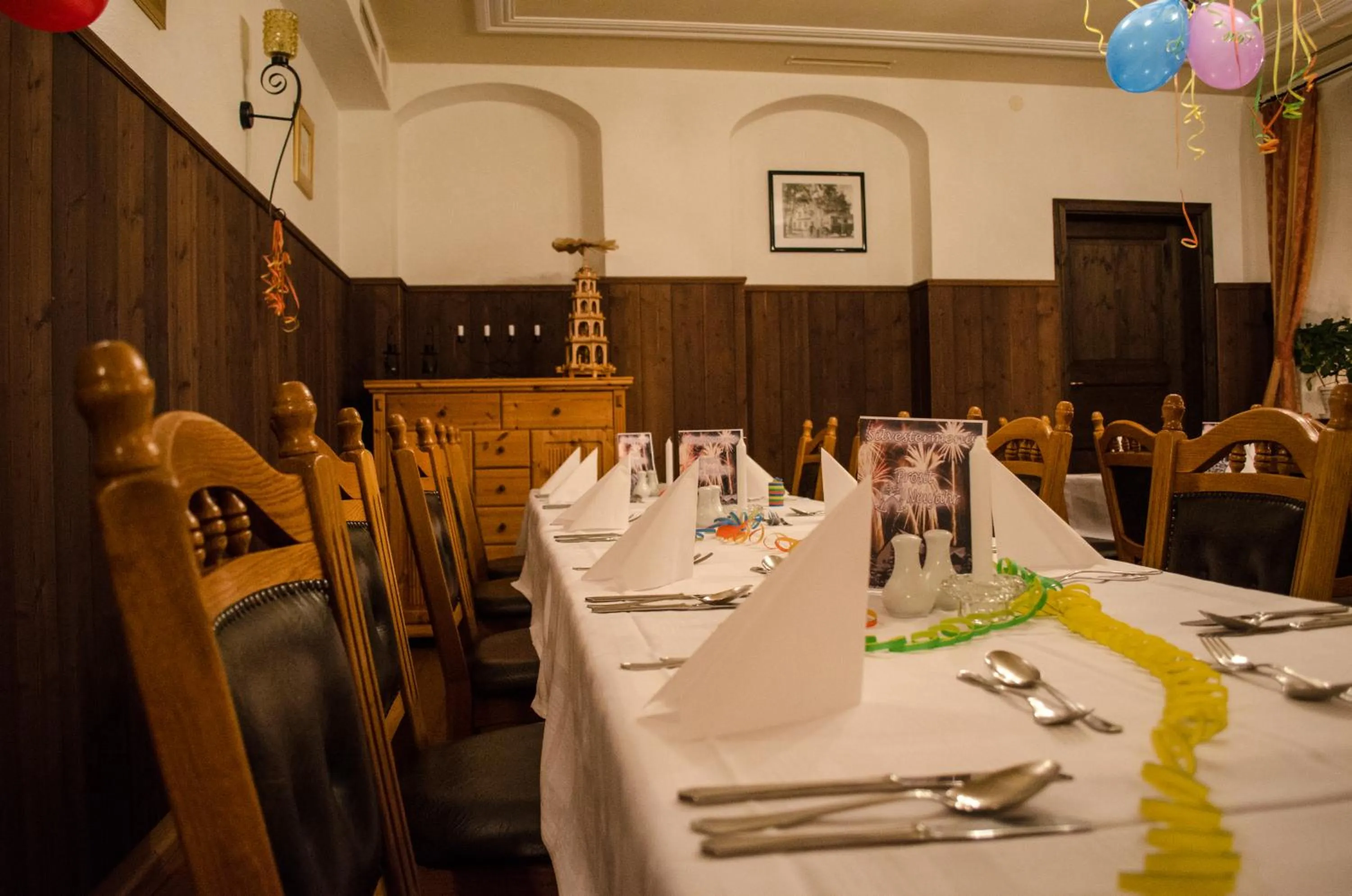 Restaurant/places to eat in Hotel Gasthof zur Heinzebank