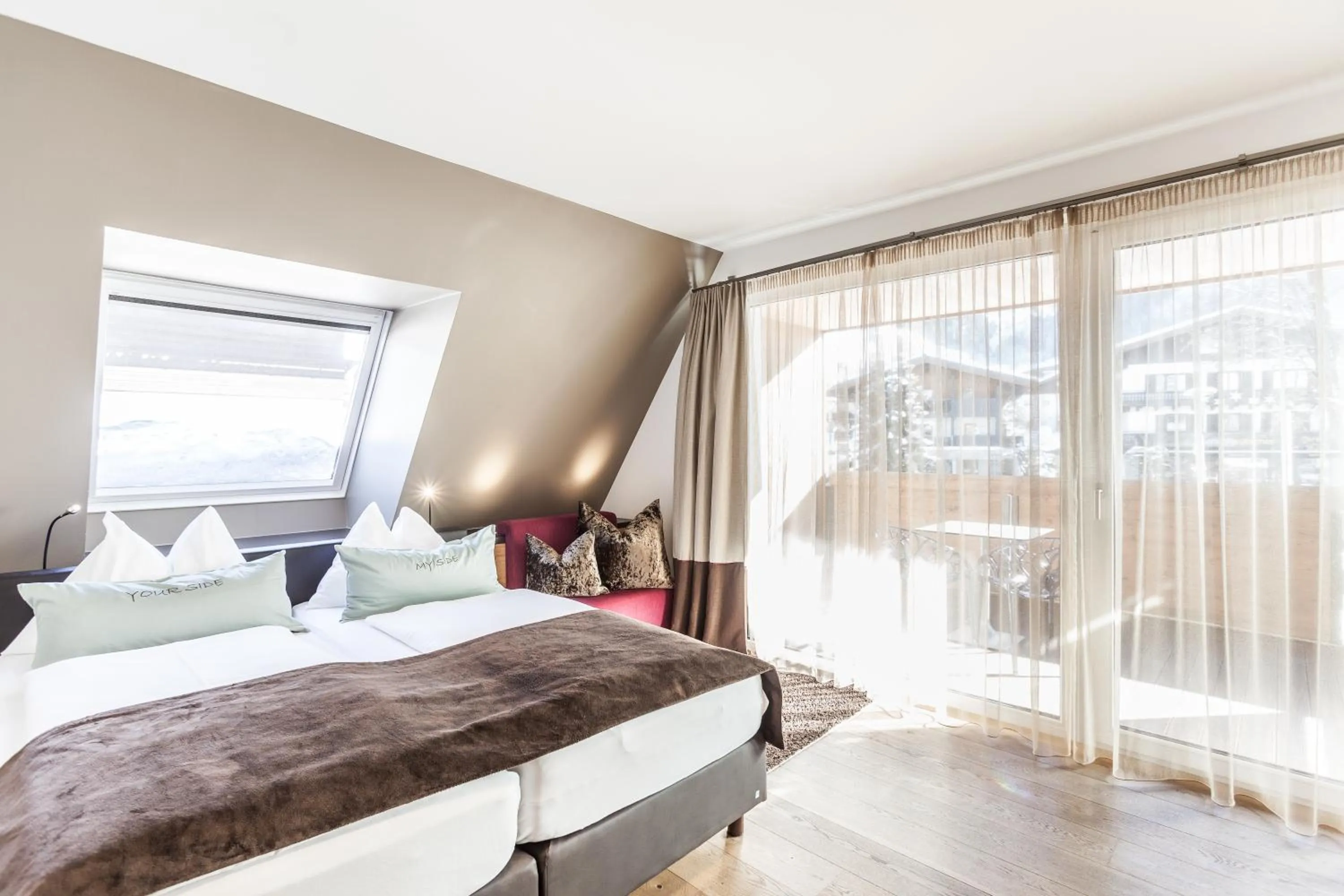 Bed in LEDERER Boutique Hotel