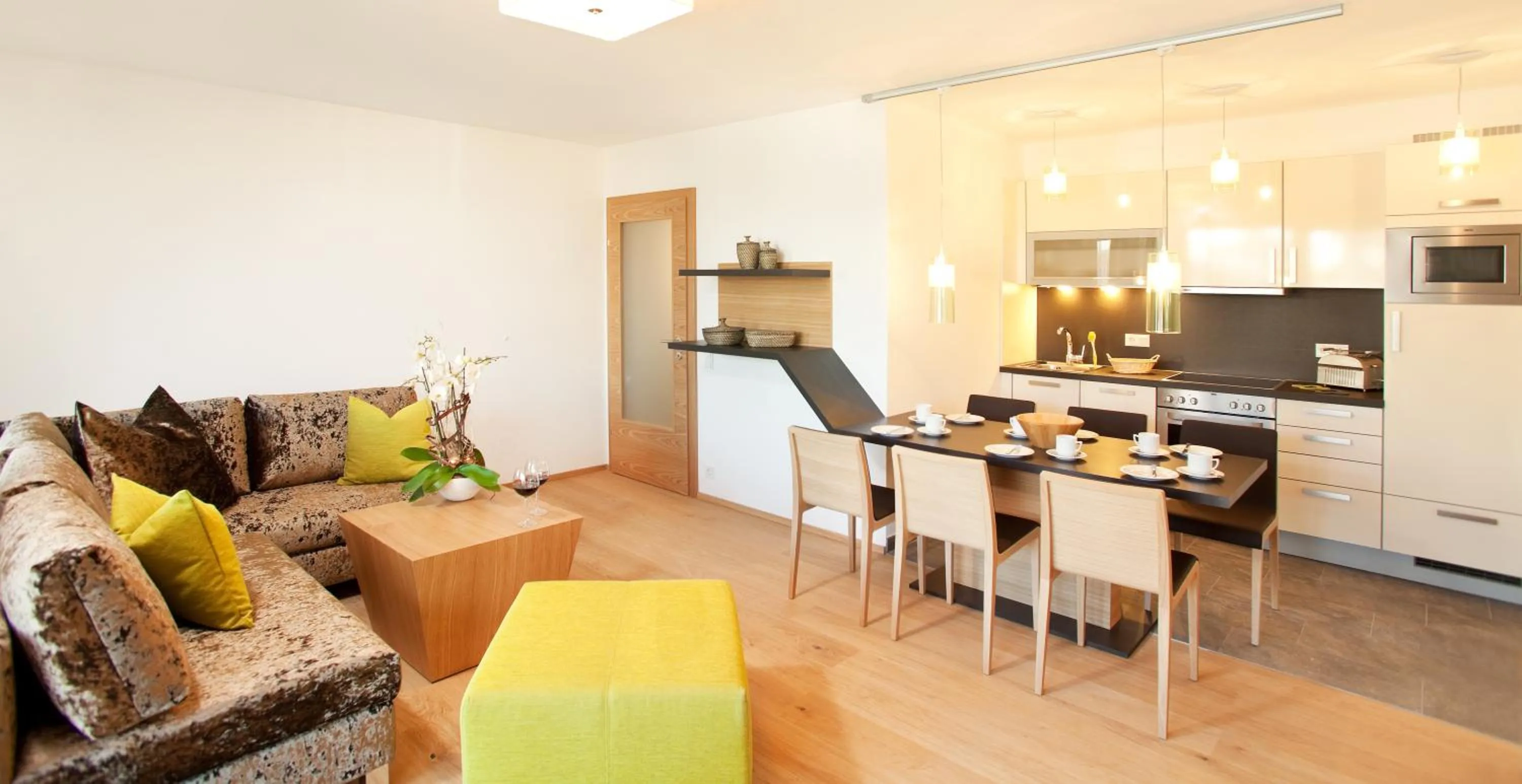 Kitchen or kitchenette in LEDERER Boutique Hotel