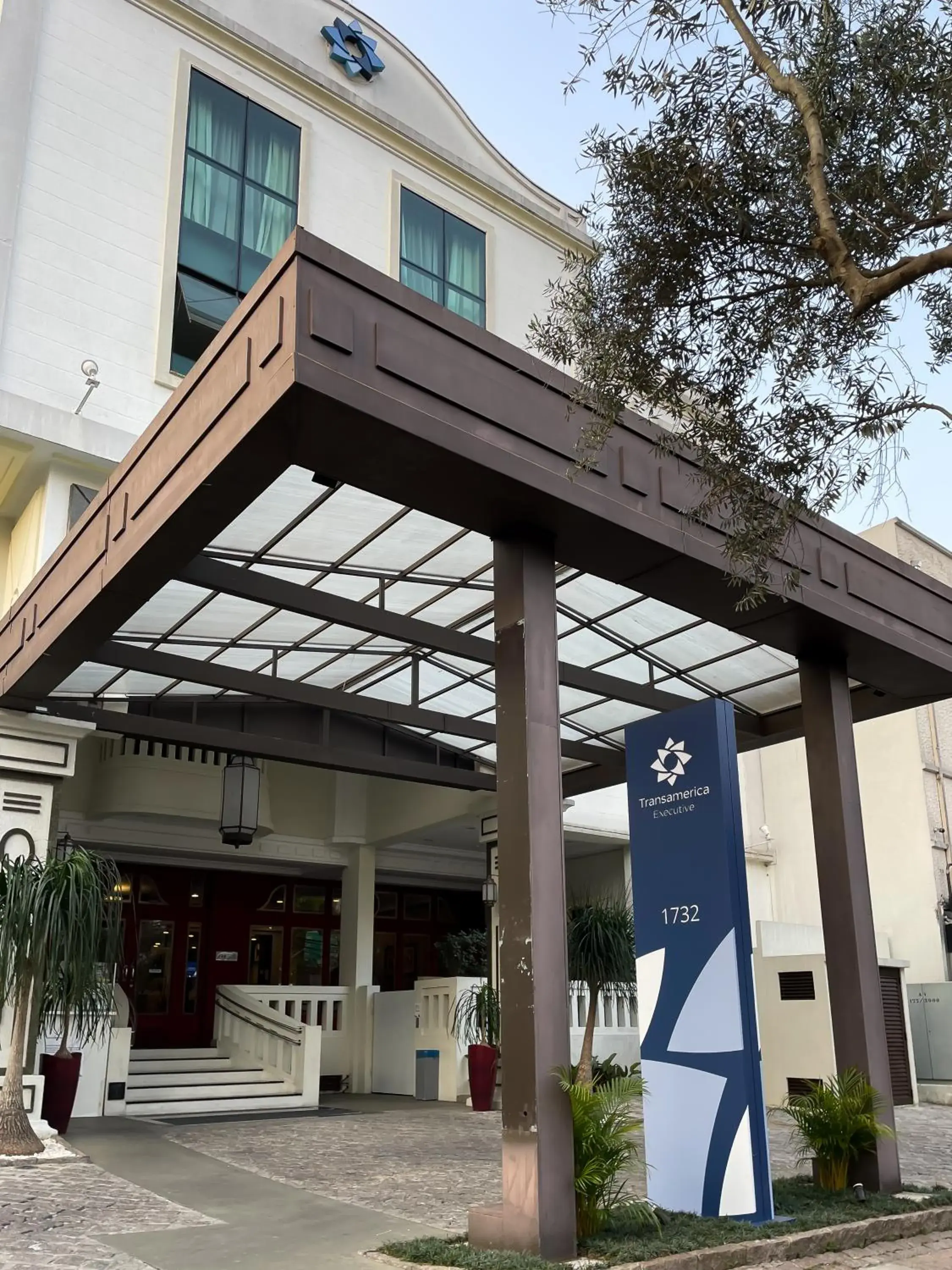 Facade/entrance in Transamerica Executive Curitiba Batel Facade/entrance in Transamerica Executive Curitiba Batel