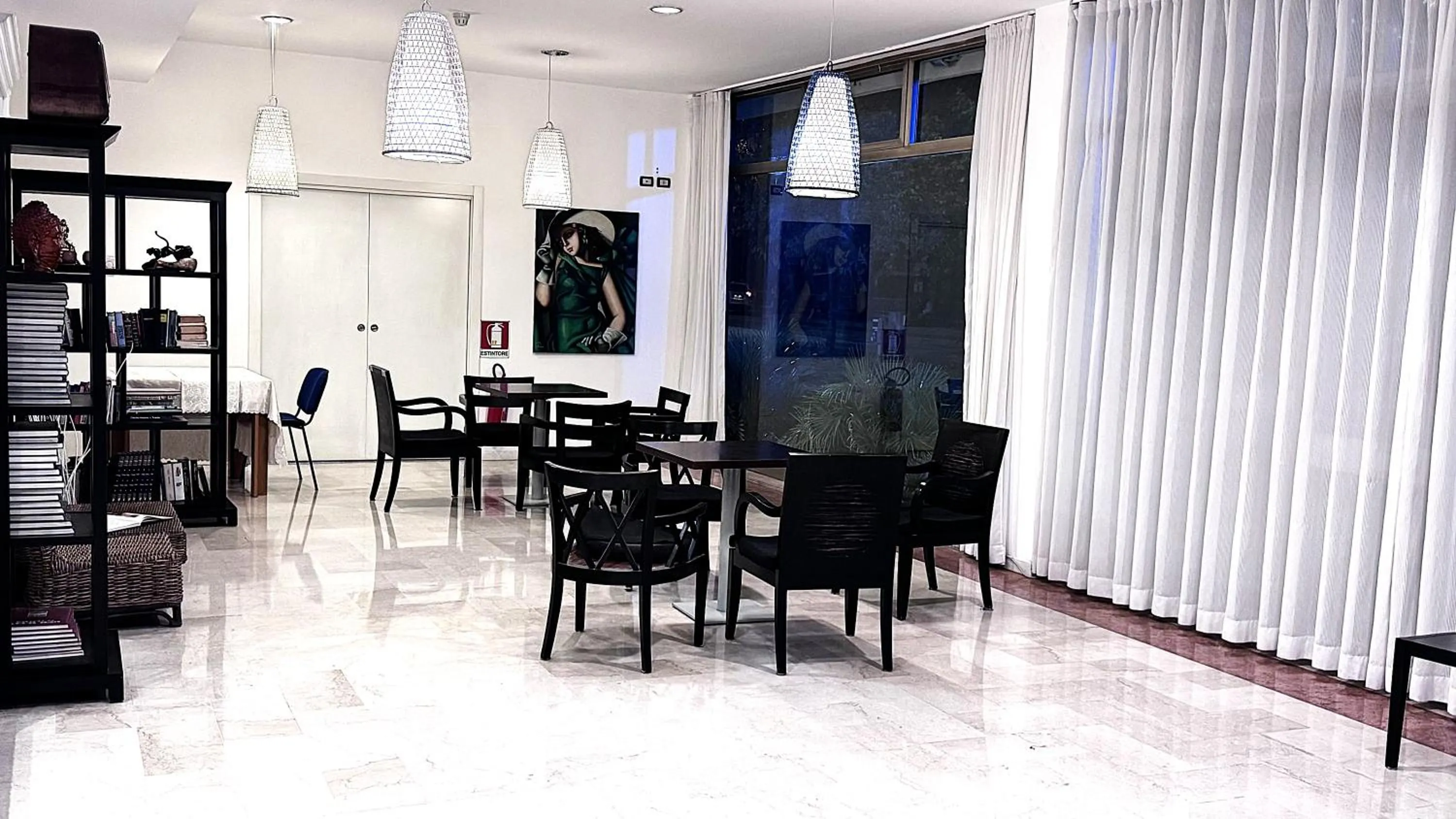 Venice Hotel con Colonnine Elettriche