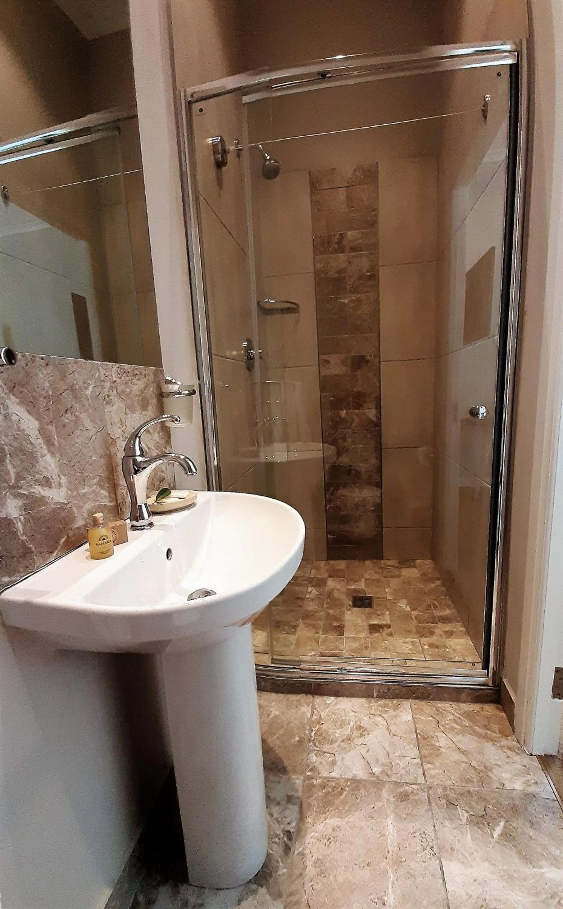 Shower in The Greenhouse Guesthouse