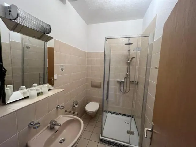 Hotel & Restaurant Raueneck