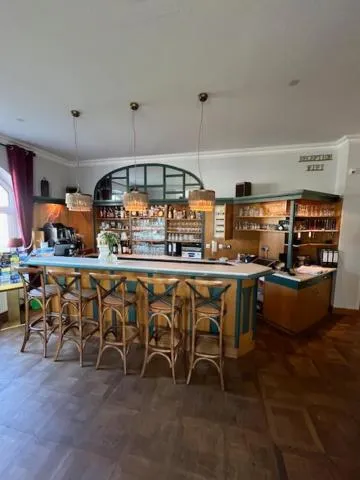 Restaurant/places to eat in Hotel & Restaurant Raueneck