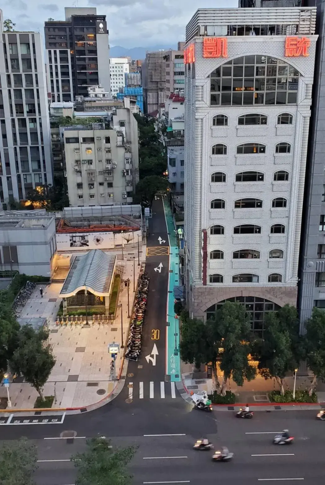 Property building in KDM Hotel Property building in KDM Hotel