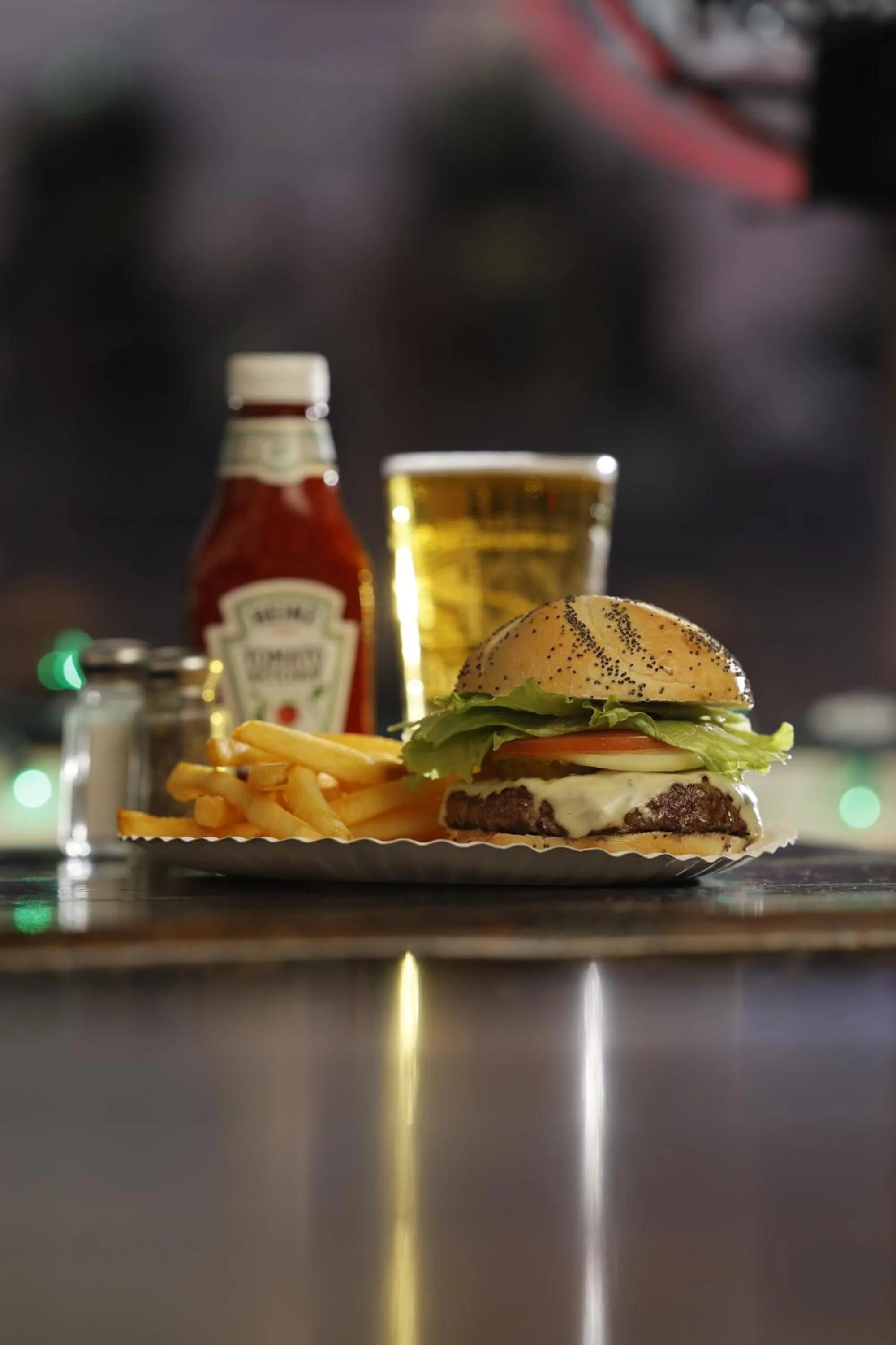 Food and drinks in Jimmy OConnor's Windham Mtn Inn