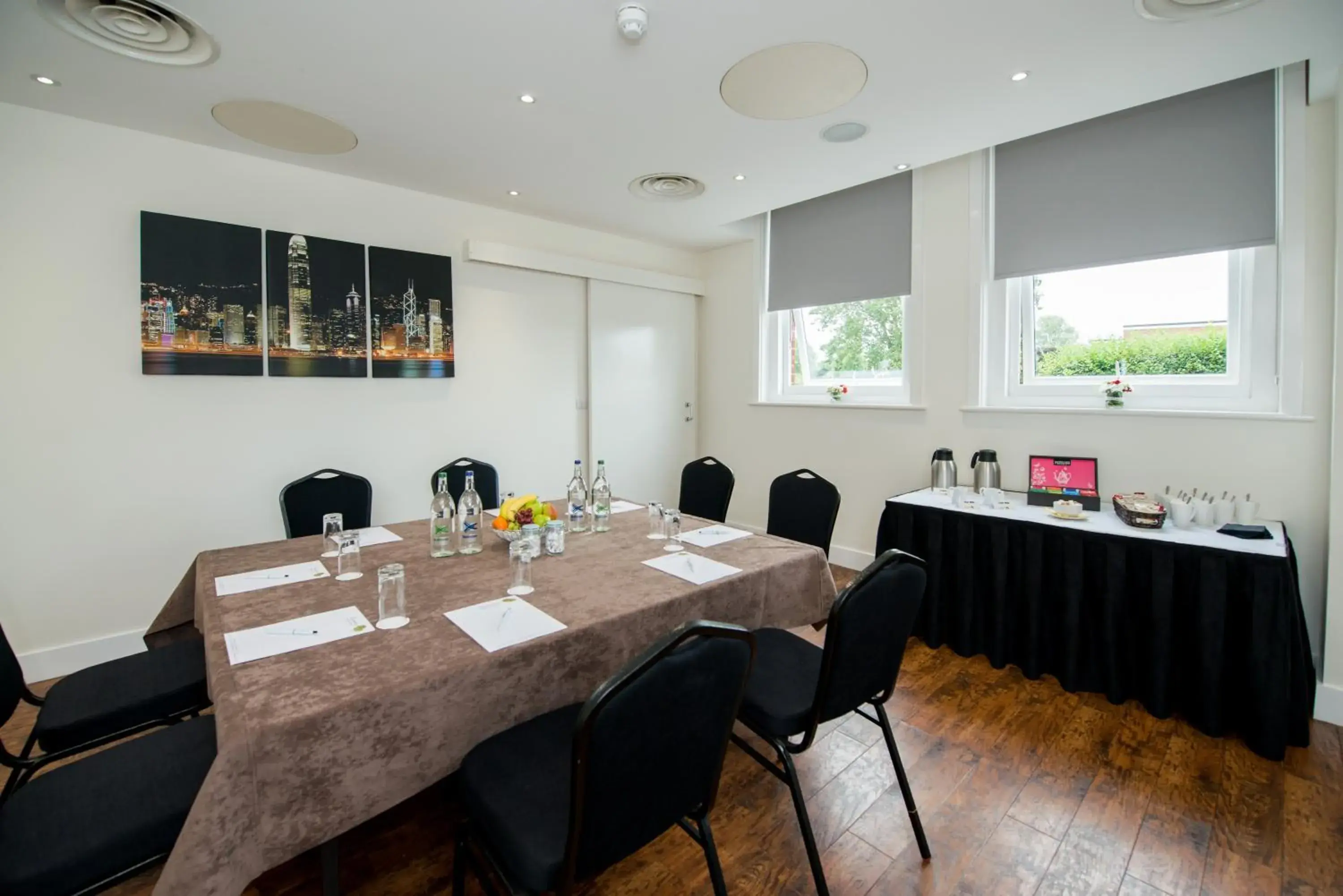 Meeting/conference room in Stanwell Hotel By Mercure