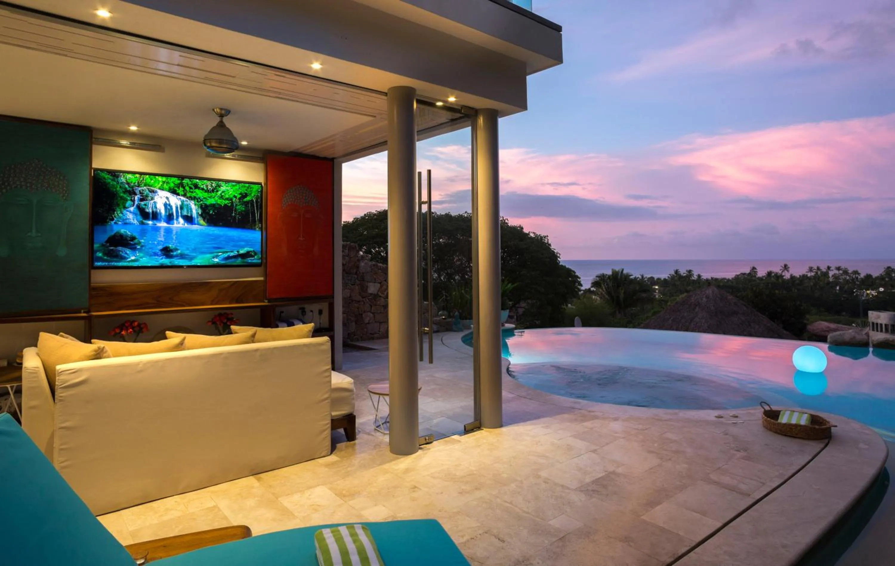 Swimming pool in Anjali Casa Divina