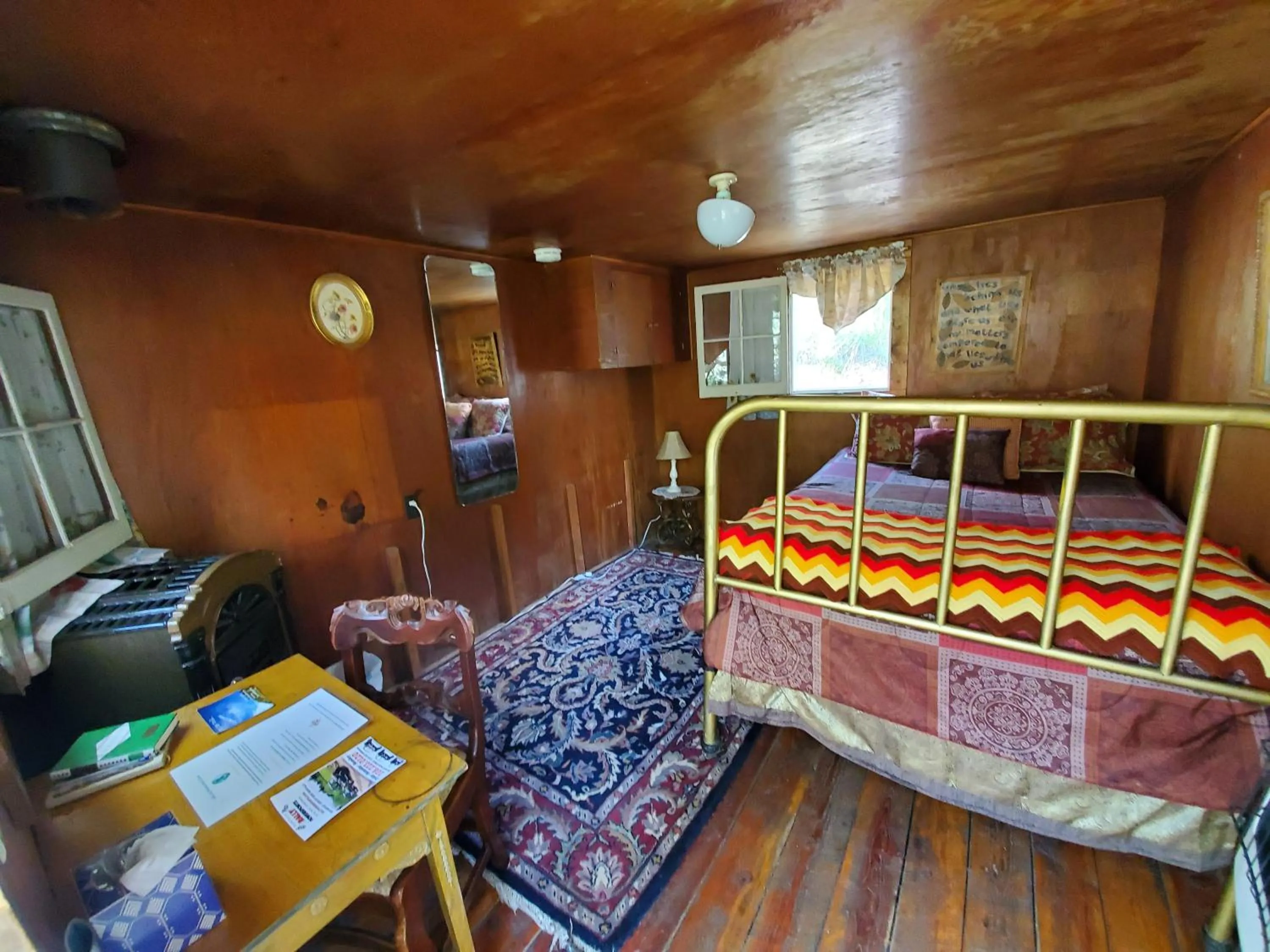 Bed in Bristol Cabins