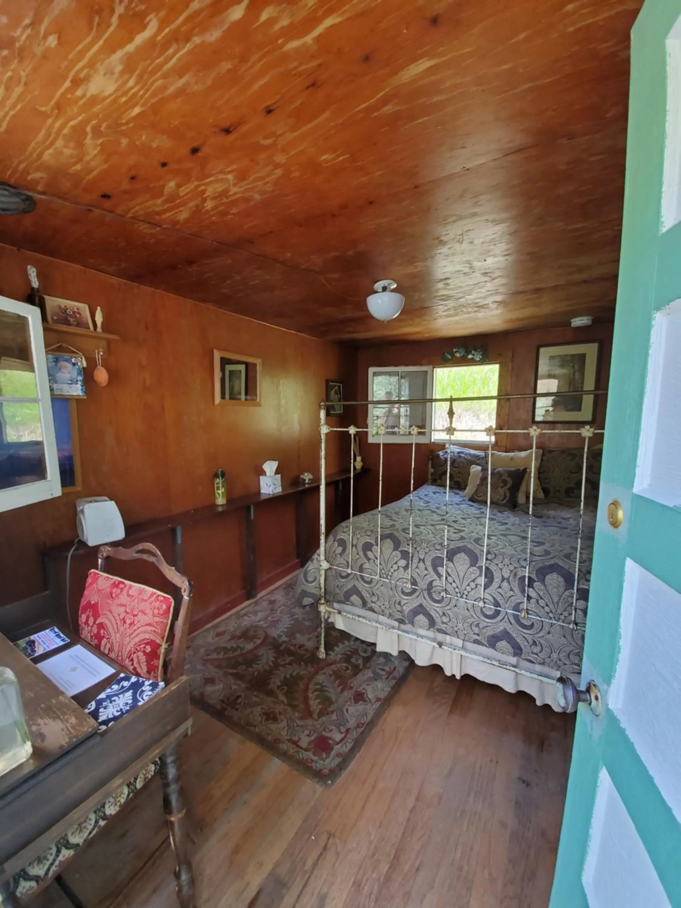 Bed in Bristol Cabins