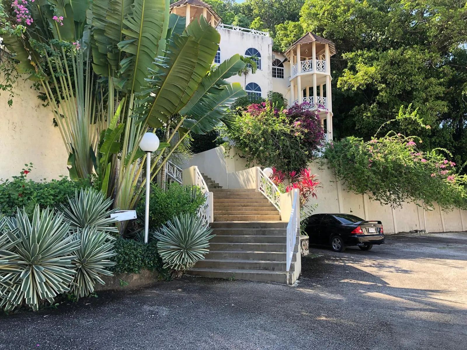 Facade/entrance in Elegant Condo Awesome View