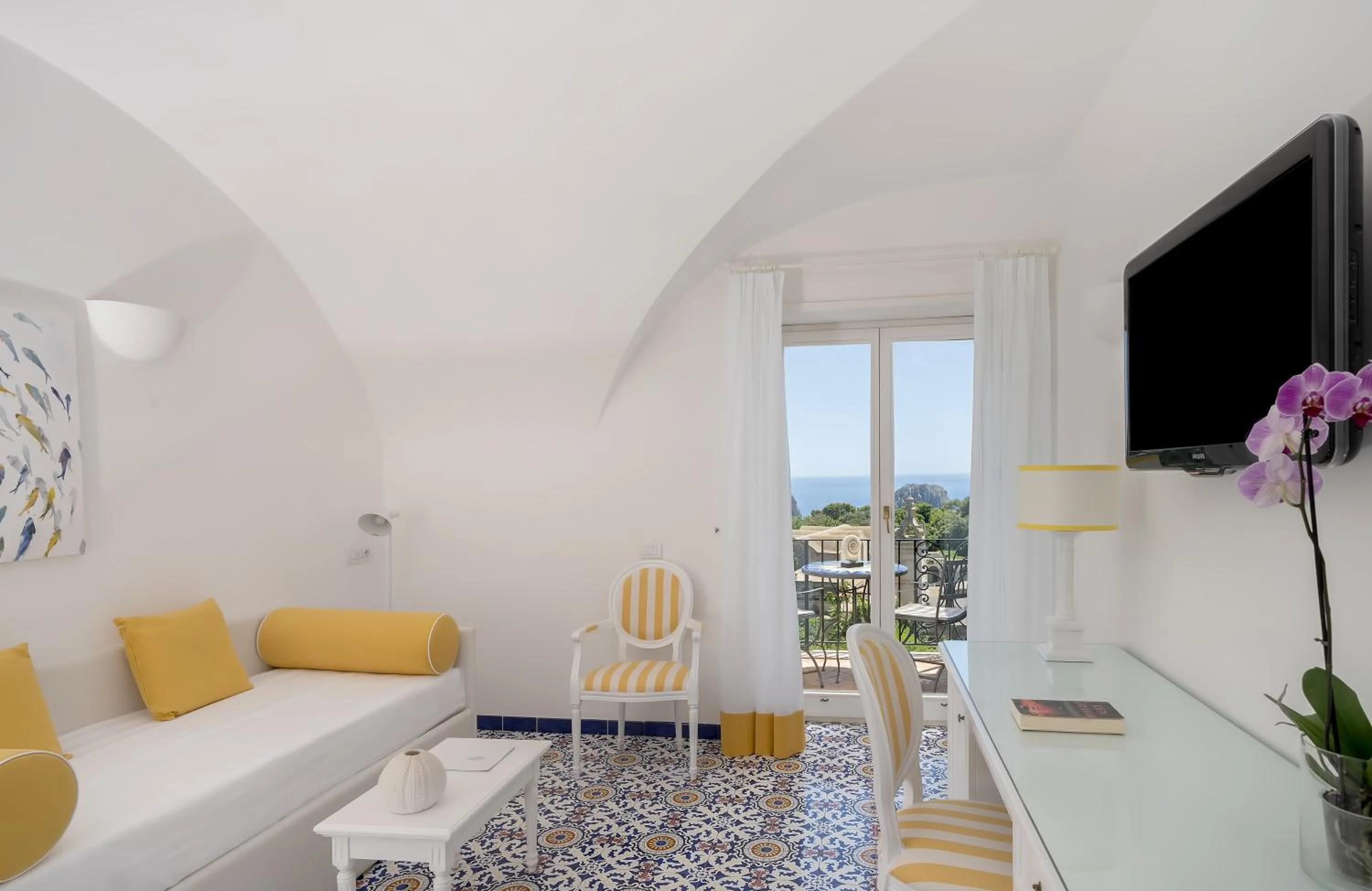 Seating area in Sina Flora